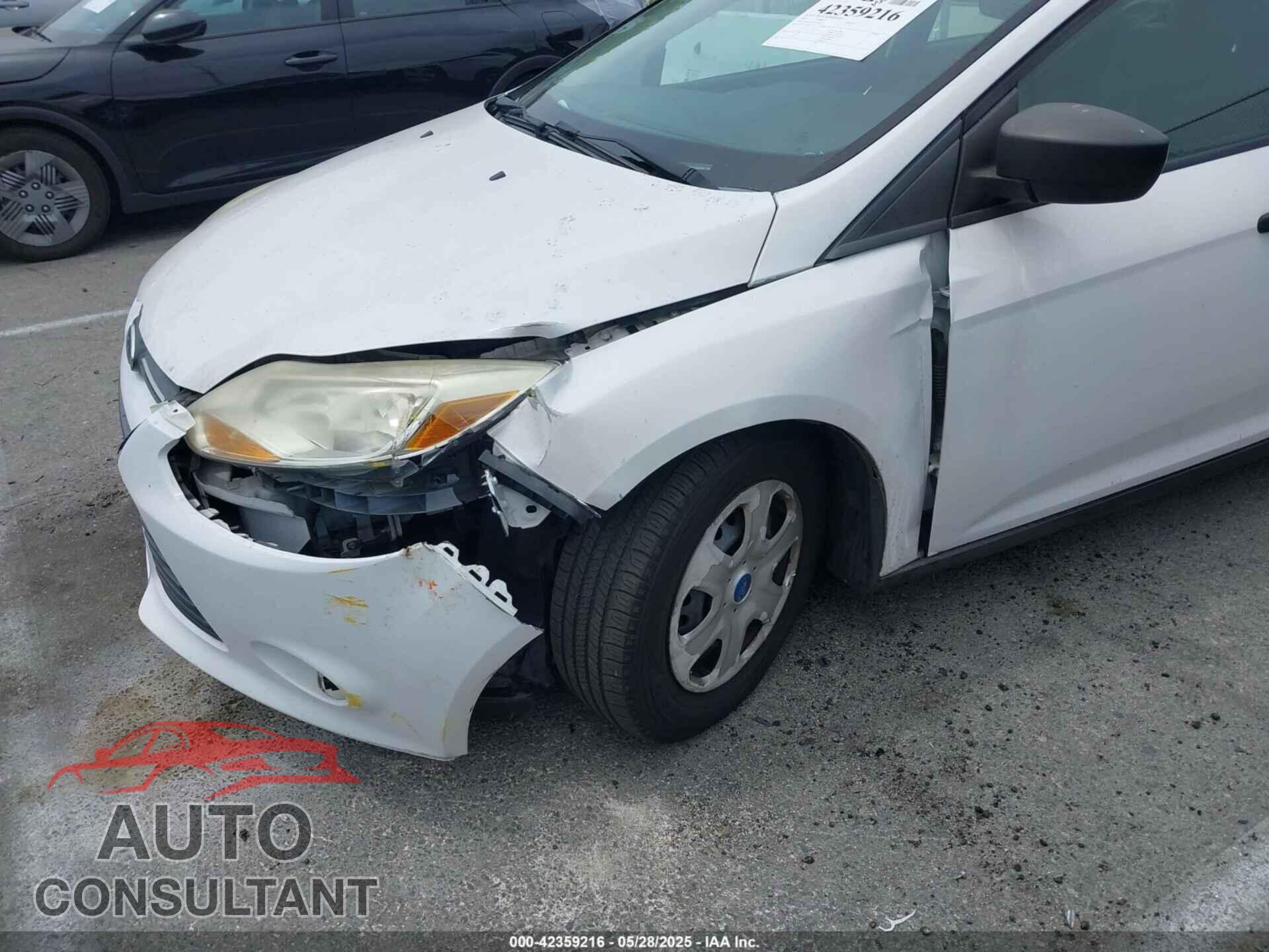 FORD FOCUS 2012 - 1FAHP3E23CL304815