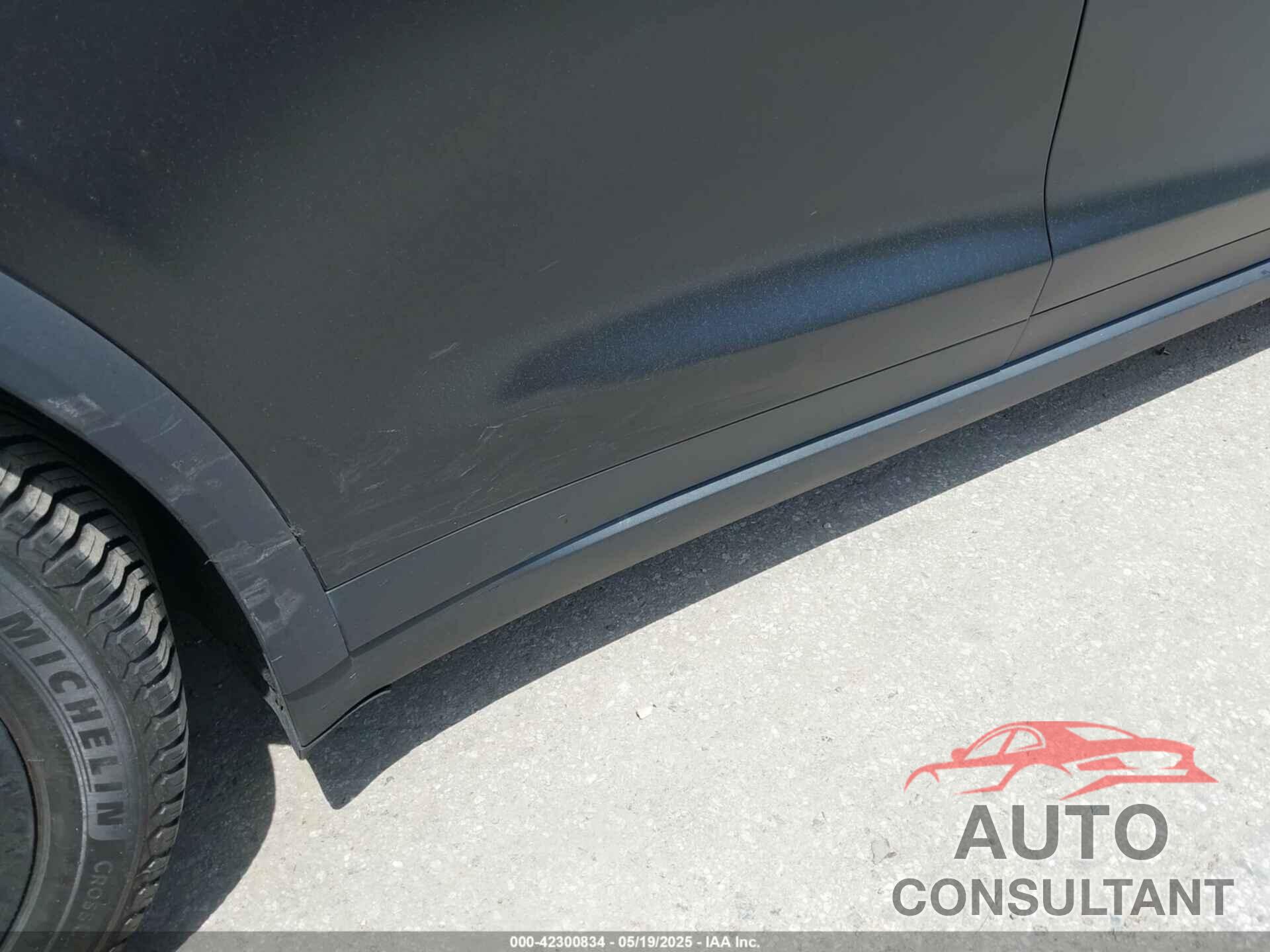 TESLA MODEL X 2018 - 5YJXCAE20JF142289