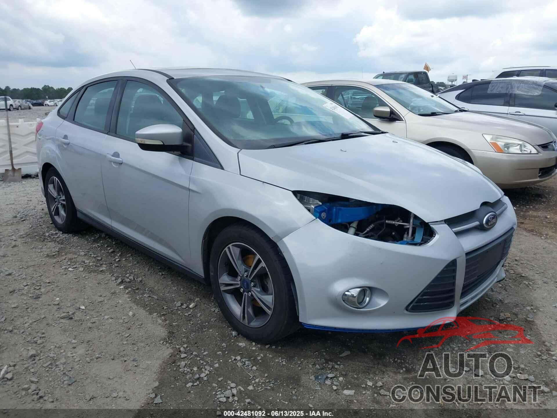 FORD FOCUS 2014 - 1FADP3F2XEL410324