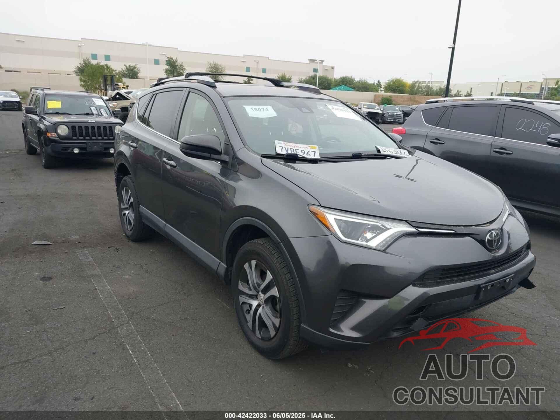 TOYOTA RAV4 2017 - JTMZFREVXHJ107299