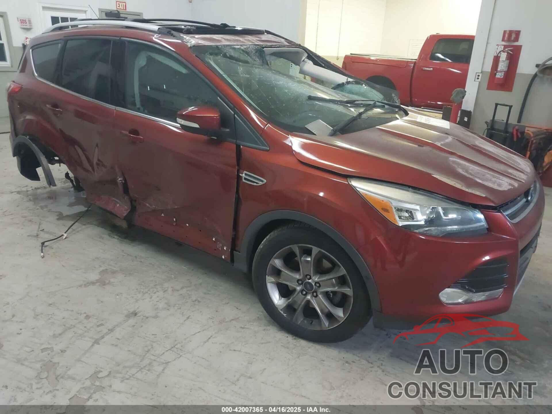 FORD ESCAPE 2016 - 1FMCU9J90GUB18499