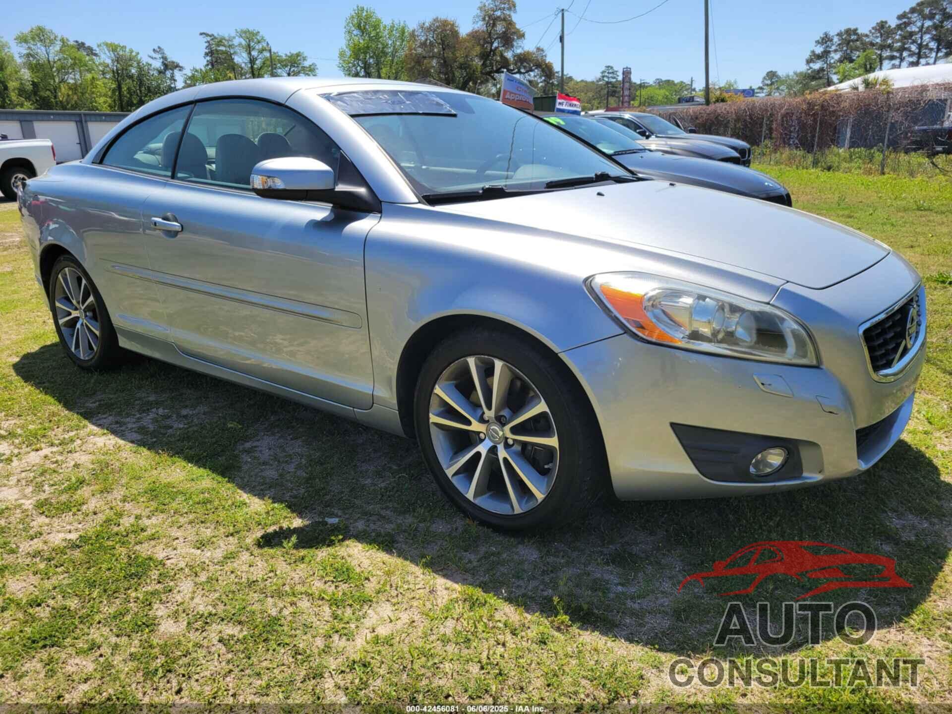 VOLVO C70 2013 - YV1672MC0DJ138119
