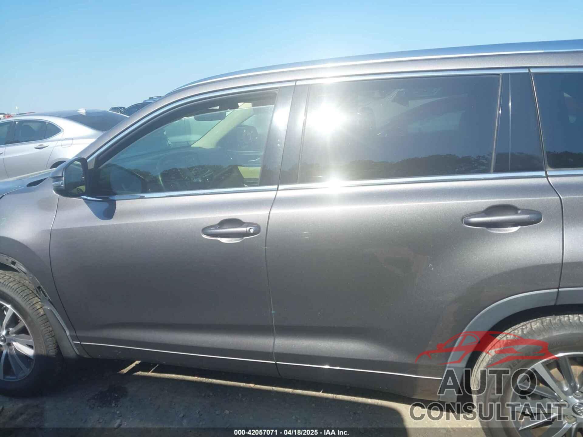 TOYOTA HIGHLANDER 2017 - 5TDKZRFHXHS523583