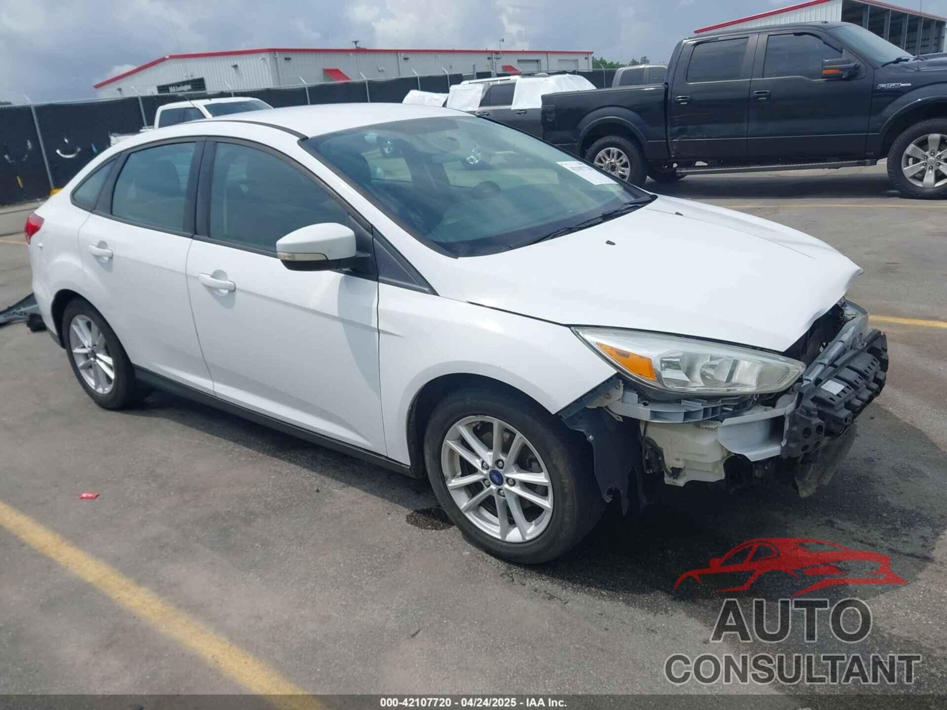 FORD FOCUS 2015 - 1FADP3F28FL204145