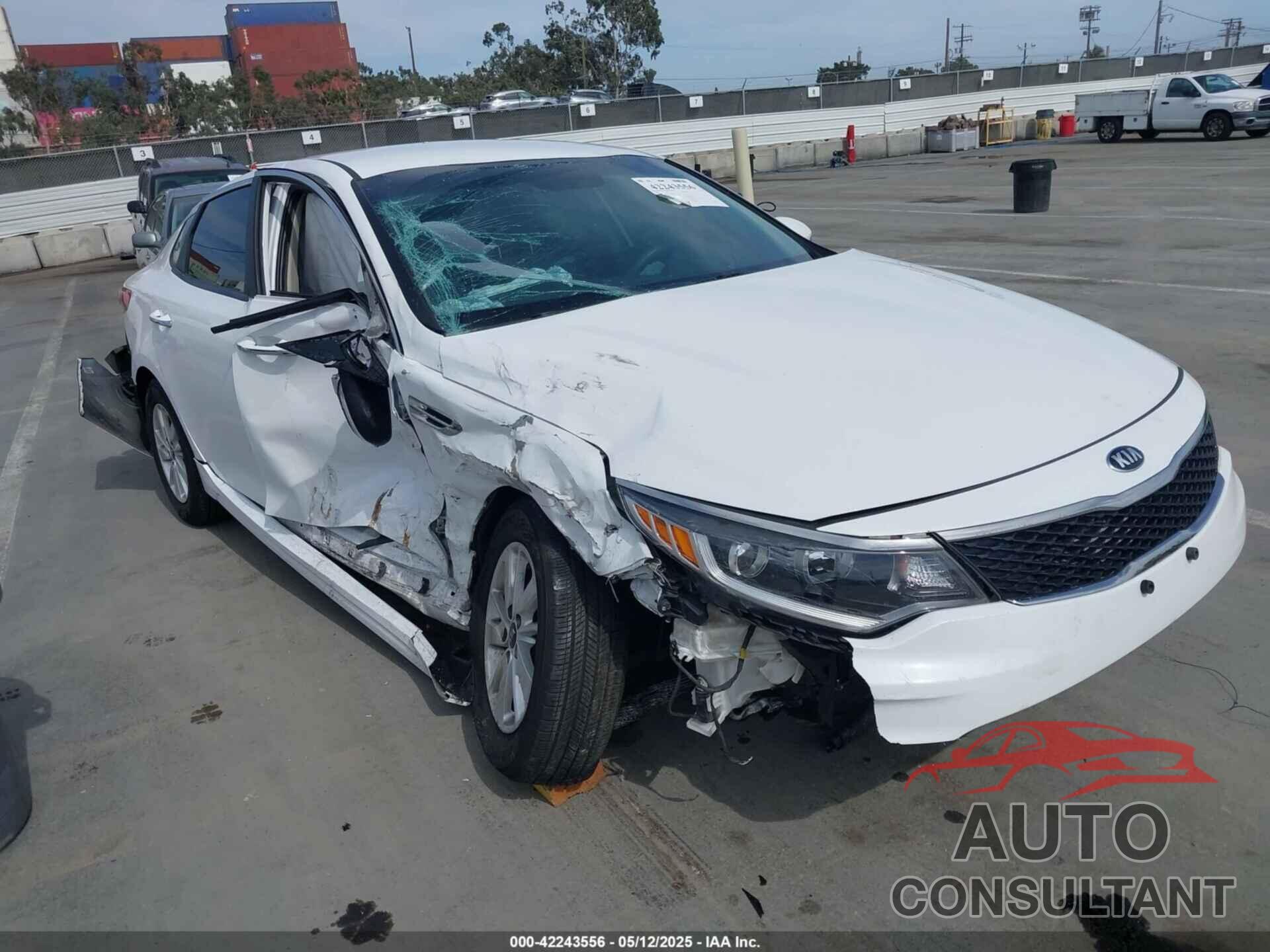 KIA OPTIMA 2018 - 5XXGT4L32JG246535