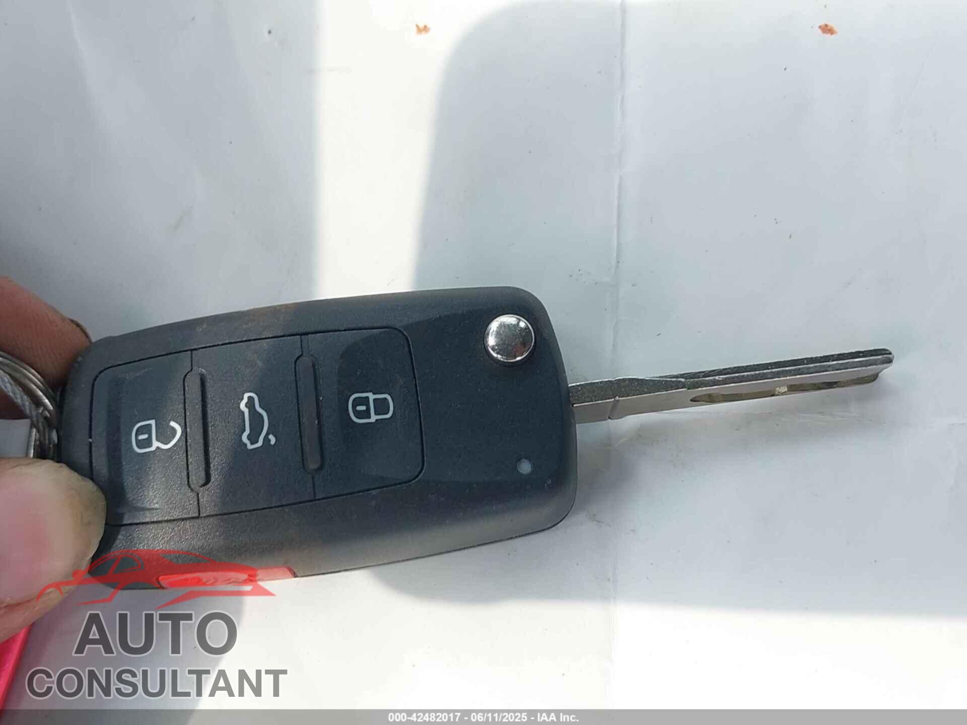 VOLKSWAGEN JETTA 2014 - 3VW2K7AJ3EM244603