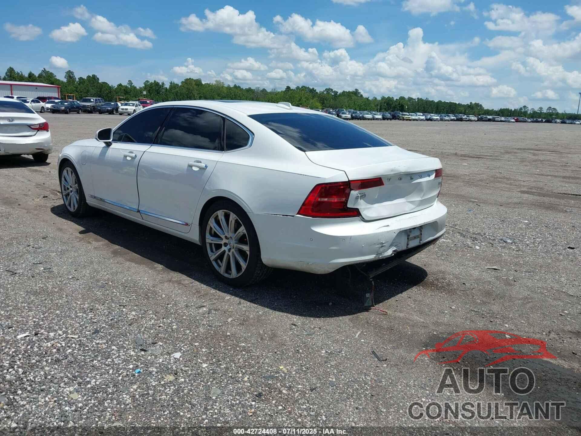 VOLVO S90 HYBRID 2018 - LVYBC0AL4JP032203