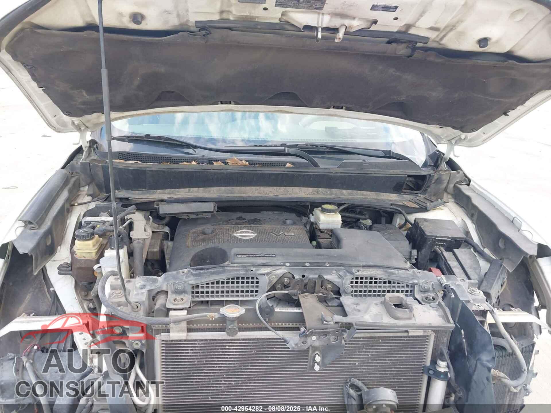 NISSAN PATHFINDER 2013 - 5N1AR2MM7DC690140