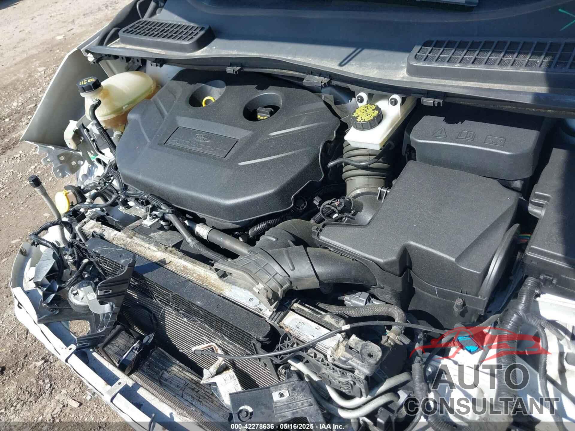 FORD ESCAPE 2017 - 1FMCU0J93HUA48123
