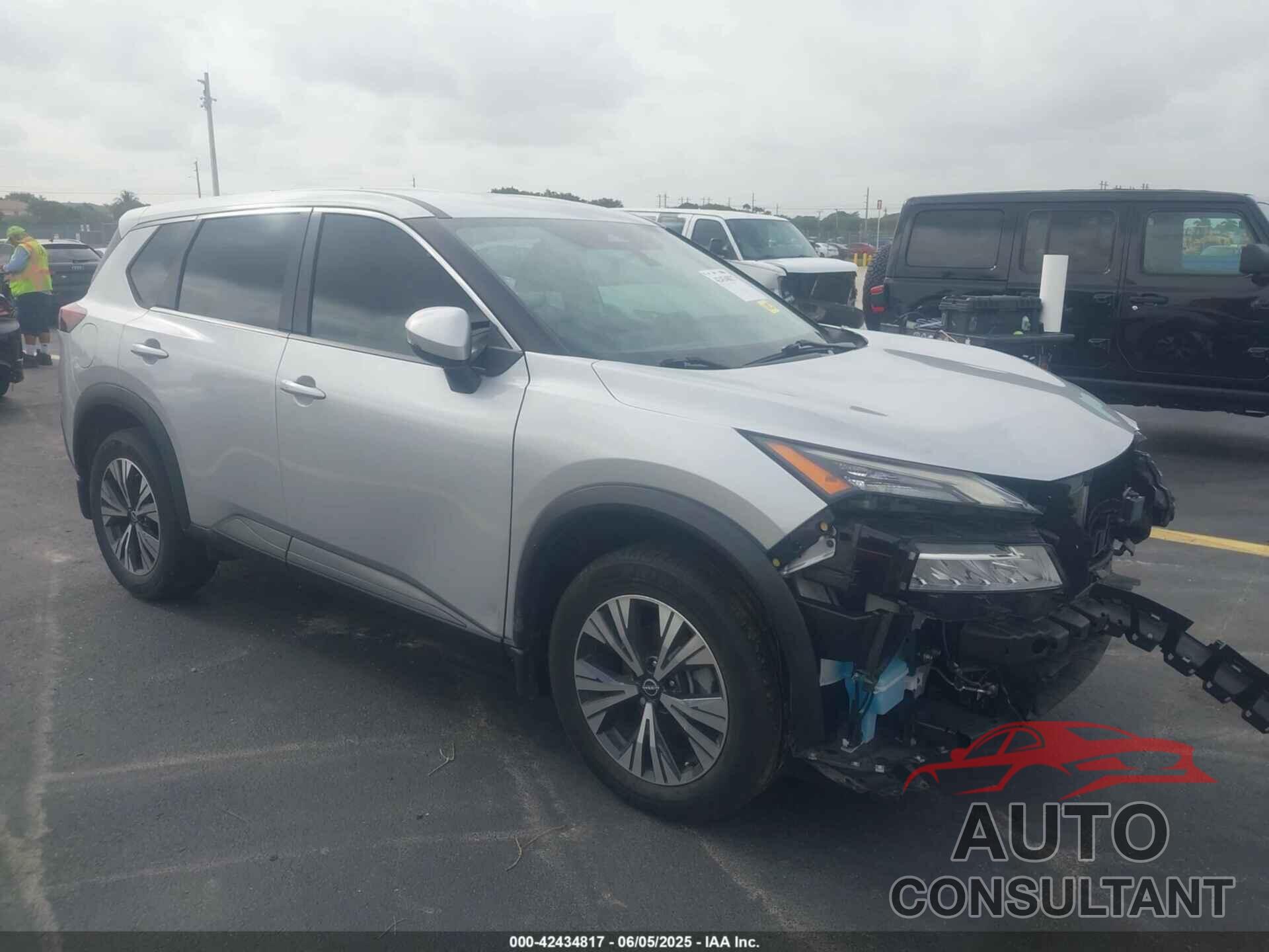 NISSAN ROGUE 2022 - 5N1BT3BAXNC671023
