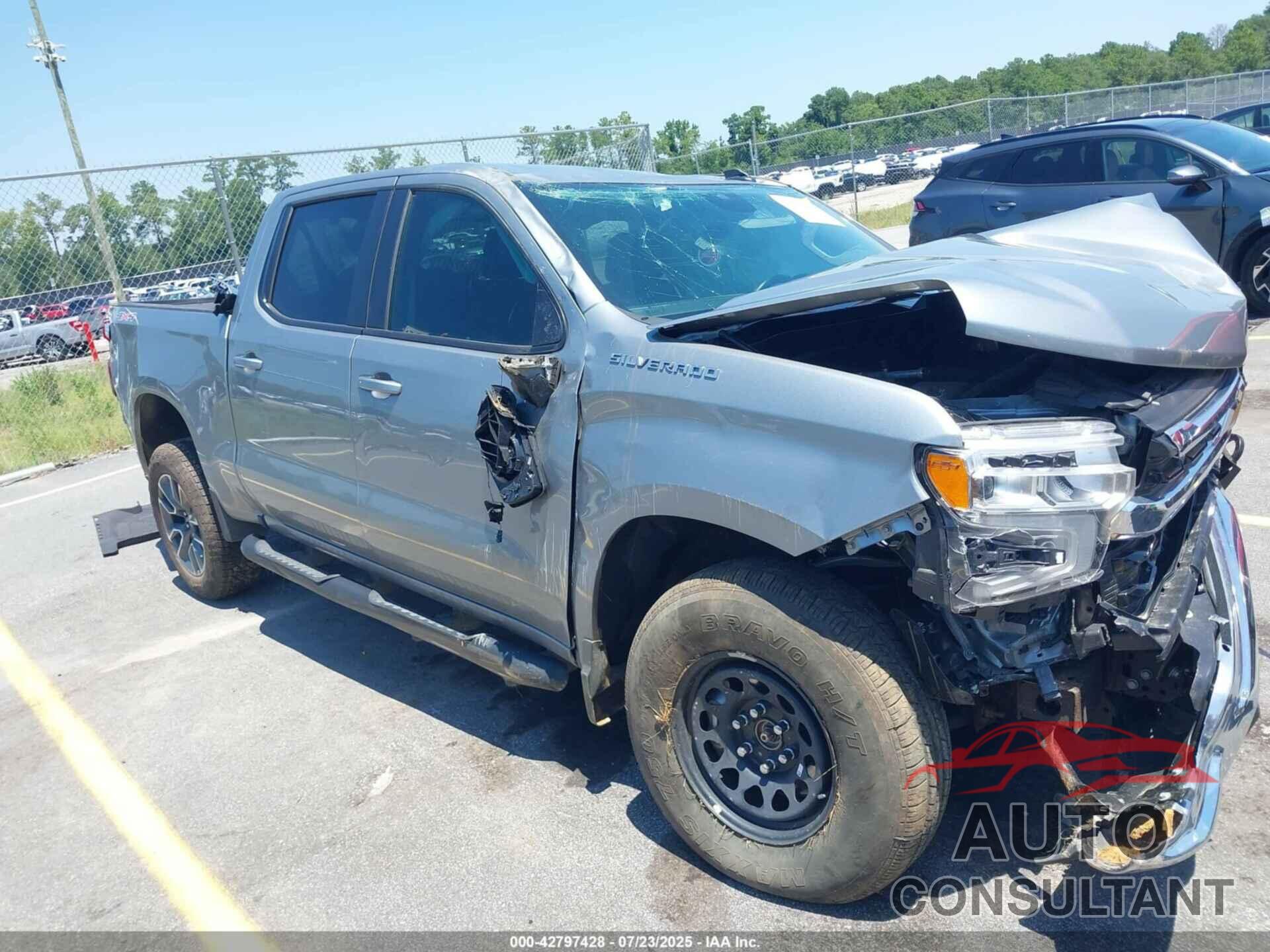 CHEVROLET SILVERADO 1500 2024 - 1GCPDDEK6RZ278639