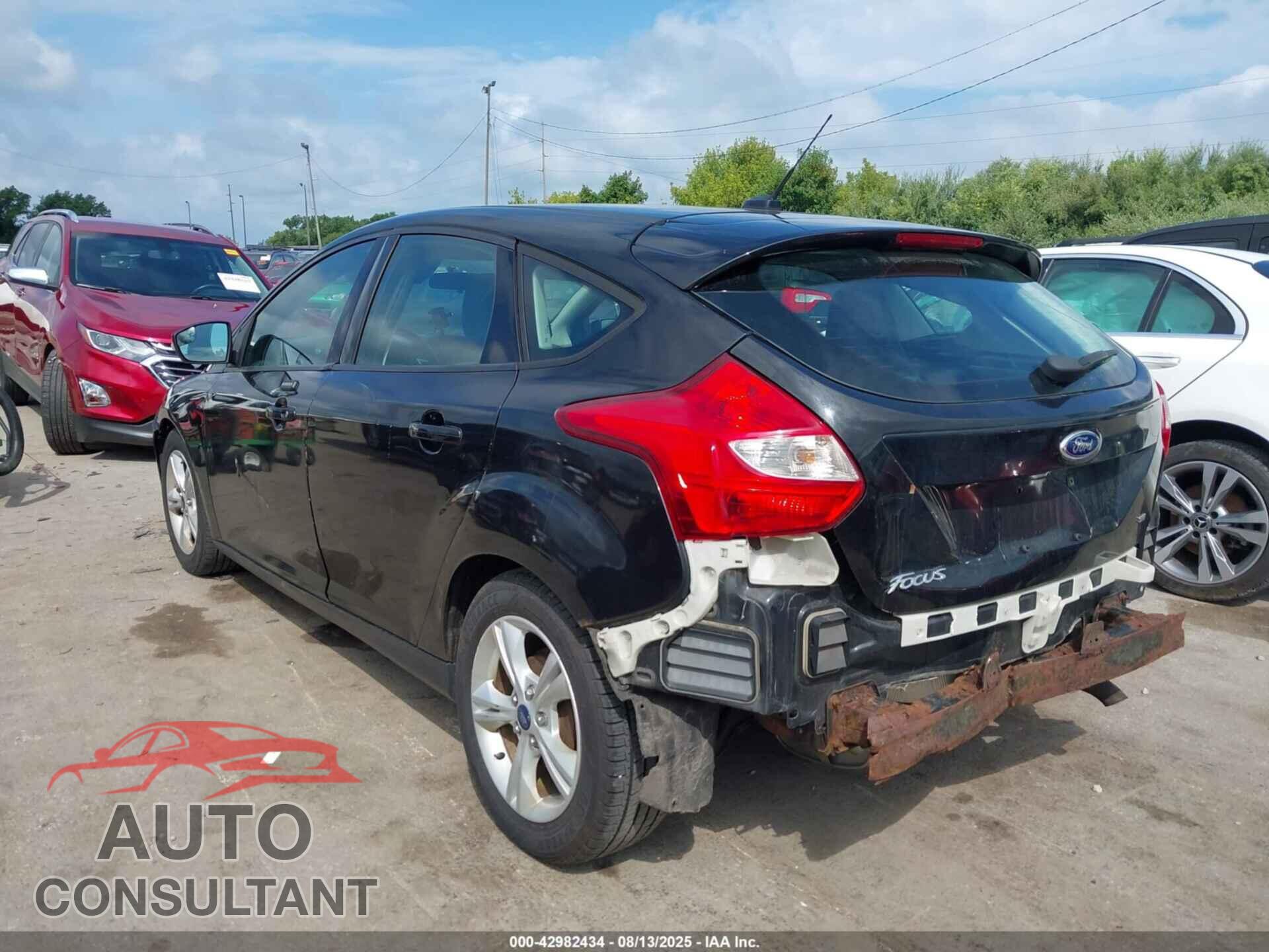 FORD FOCUS 2014 - 1FADP3K28EL377393