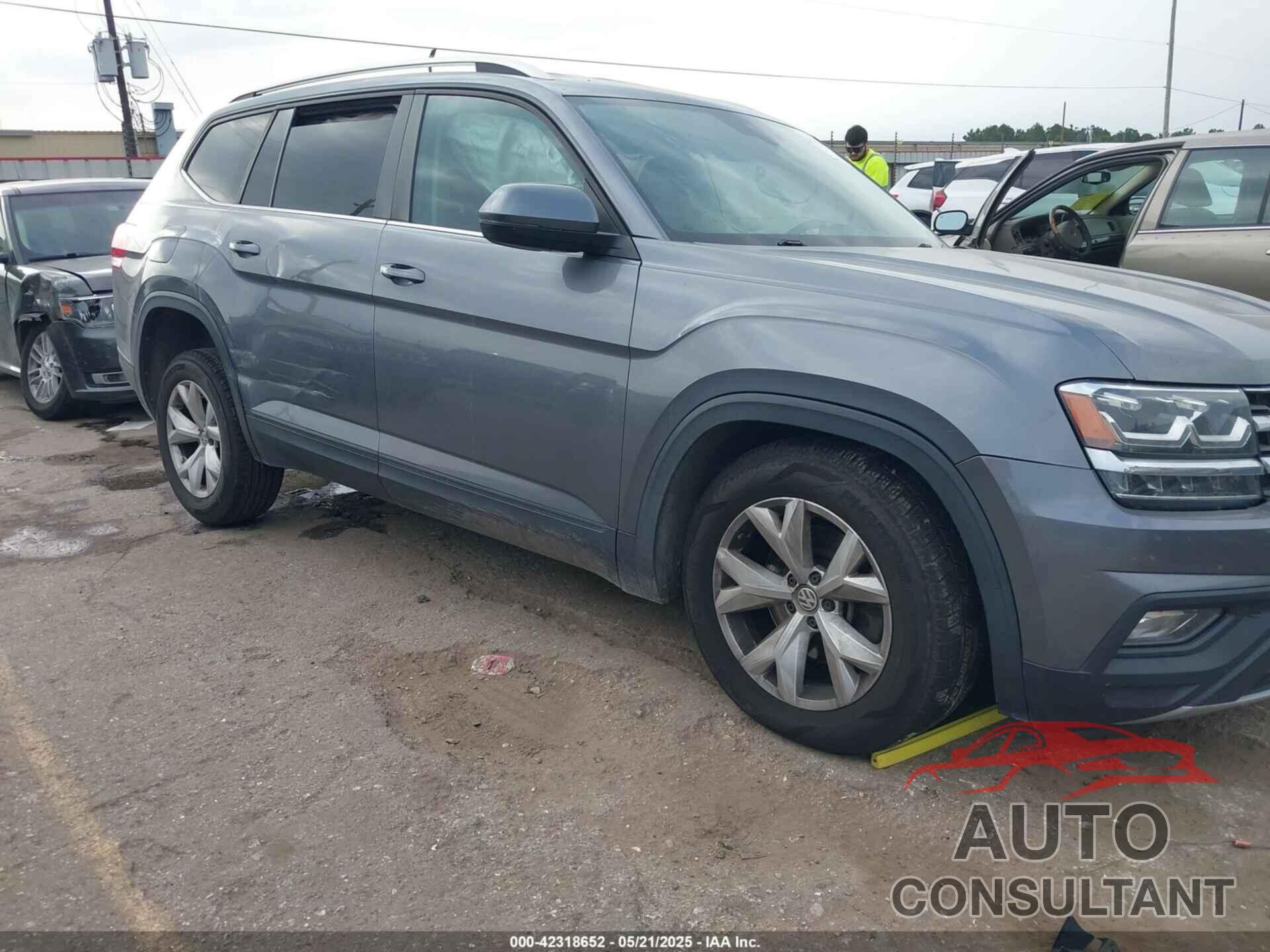 VOLKSWAGEN ATLAS 2019 - 1V2WR2CA7KC547038