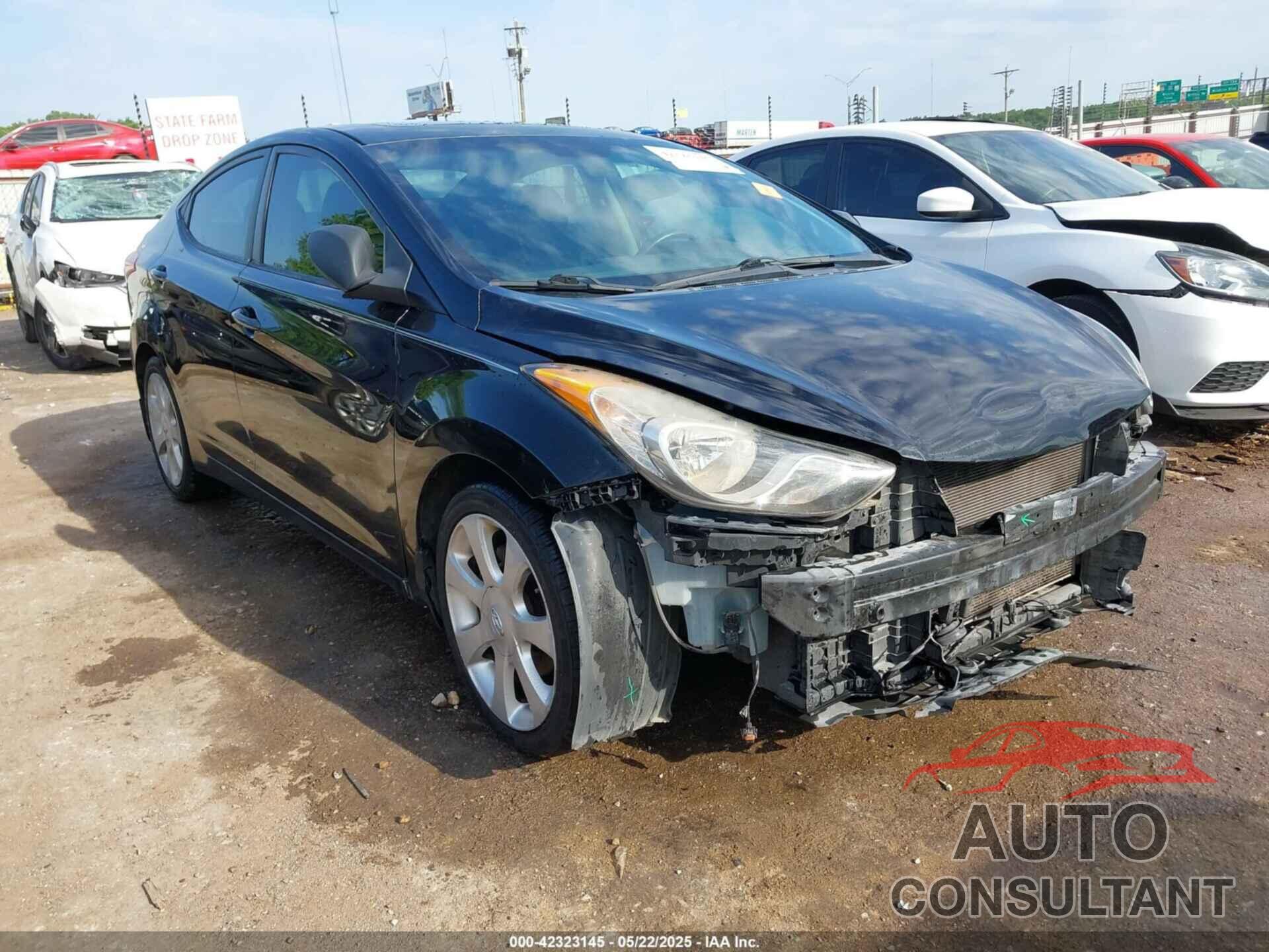 HYUNDAI ELANTRA 2012 - KMHDH4AE1CU418670