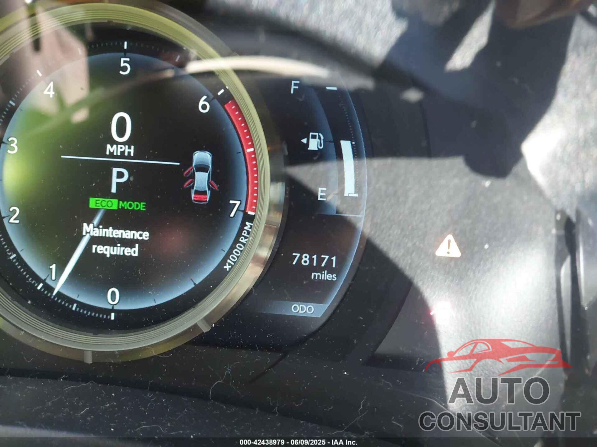 LEXUS IS 200T 2016 - JTHBA1D21G5009597