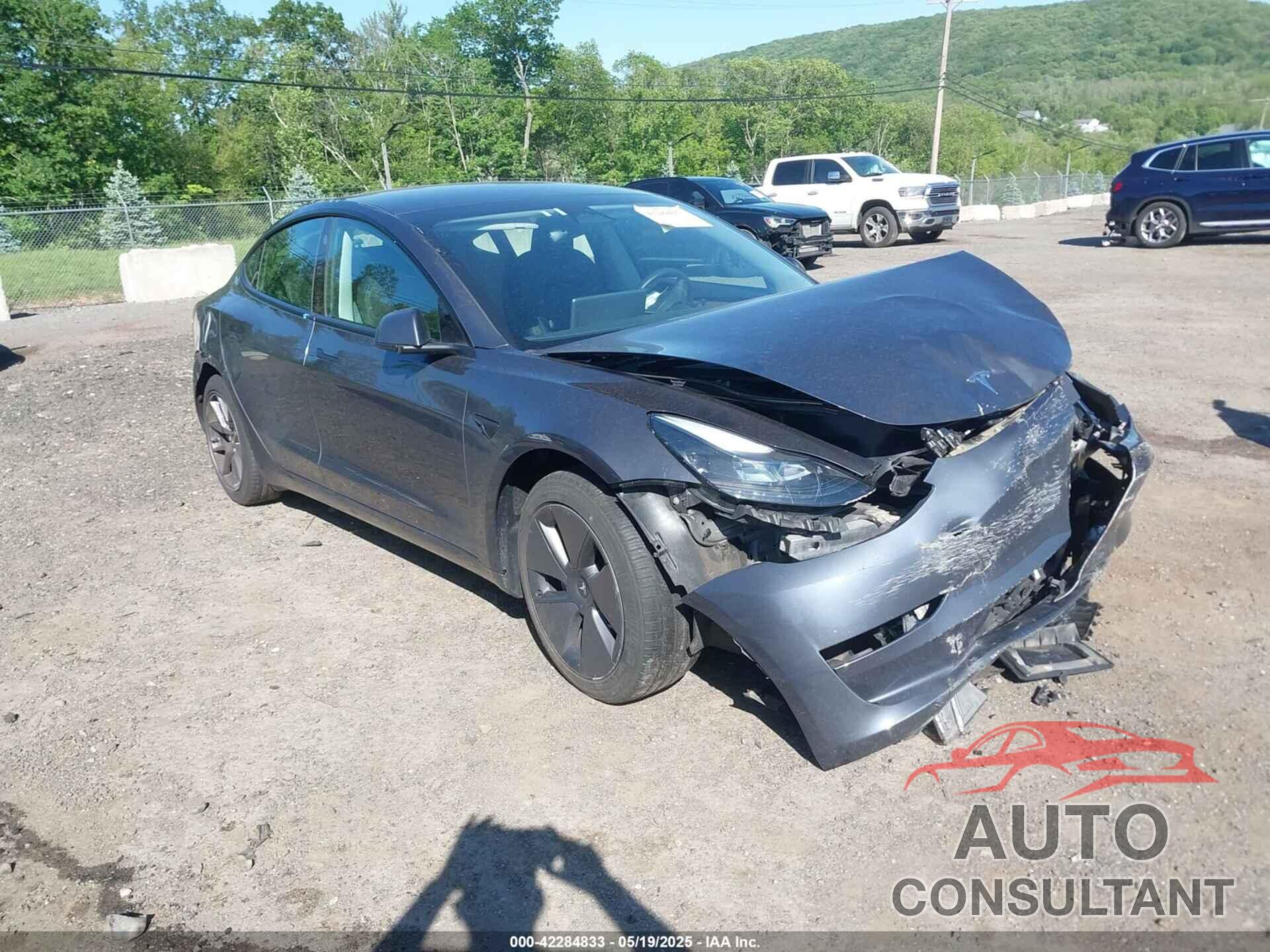 TESLA MODEL 3 2023 - 5YJ3E1EA2PF492659