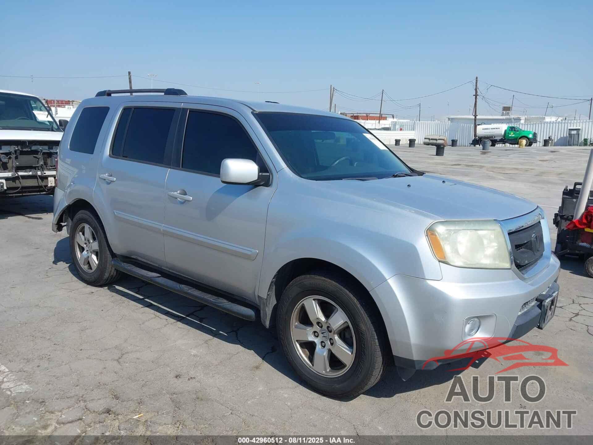 HONDA PILOT 2011 - 5FNYF3H49BB012503