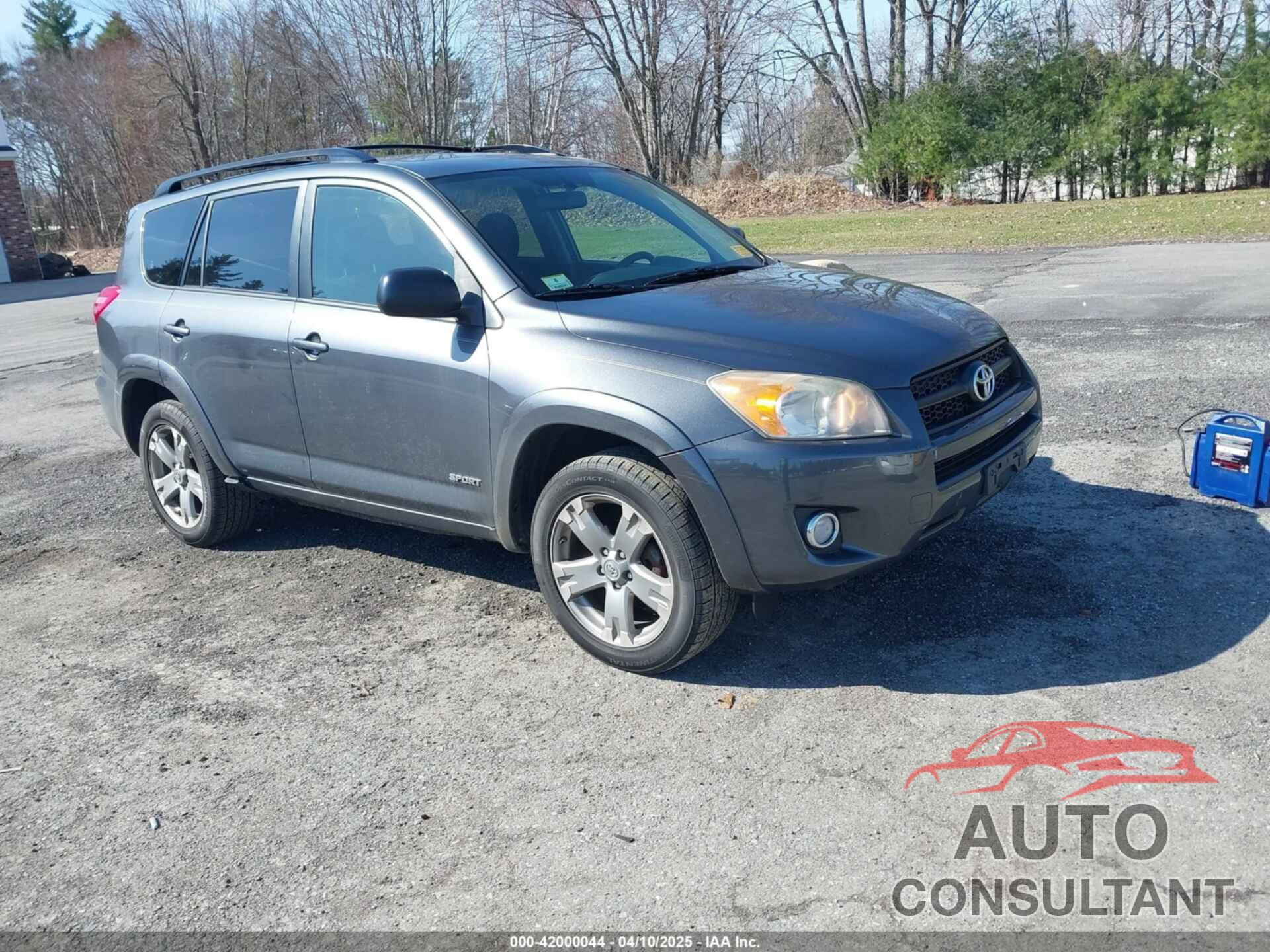 TOYOTA RAV4 2009 - JTMBF32V19D011757