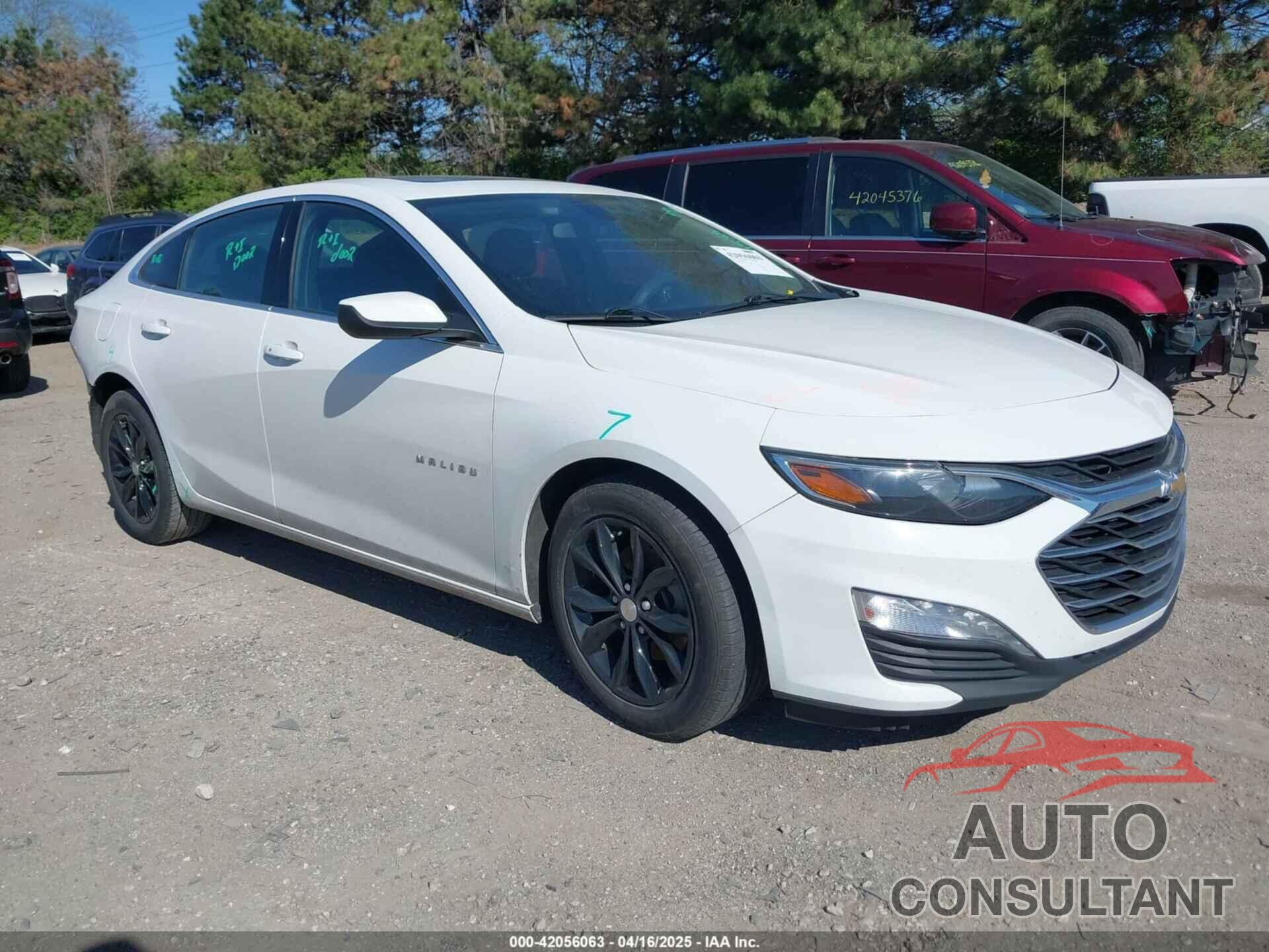 CHEVROLET MALIBU 2022 - 1G1ZD5ST4NF176465