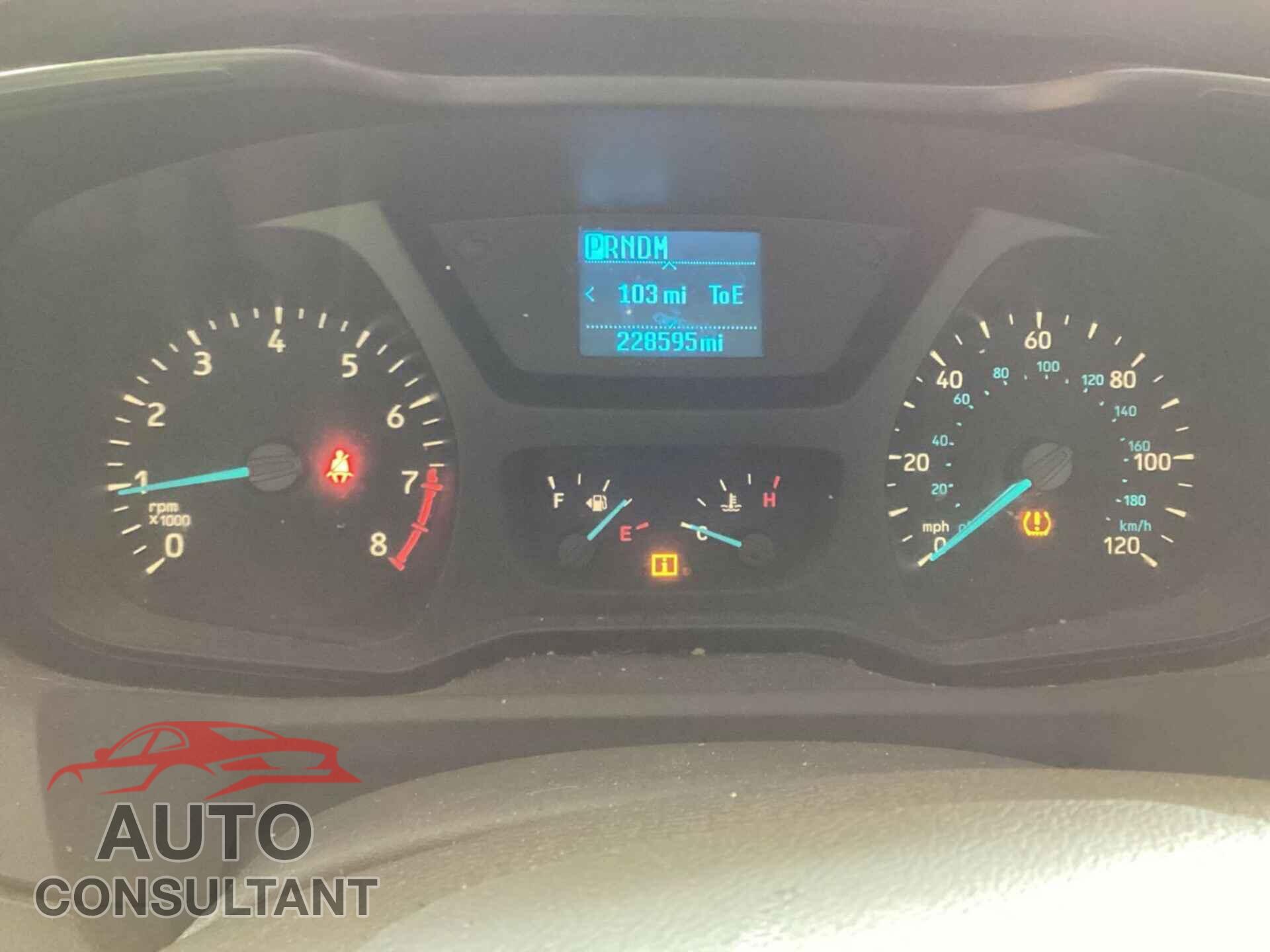 FORD TRANSIT 2015 - 1FTNE2YM4FKA84623