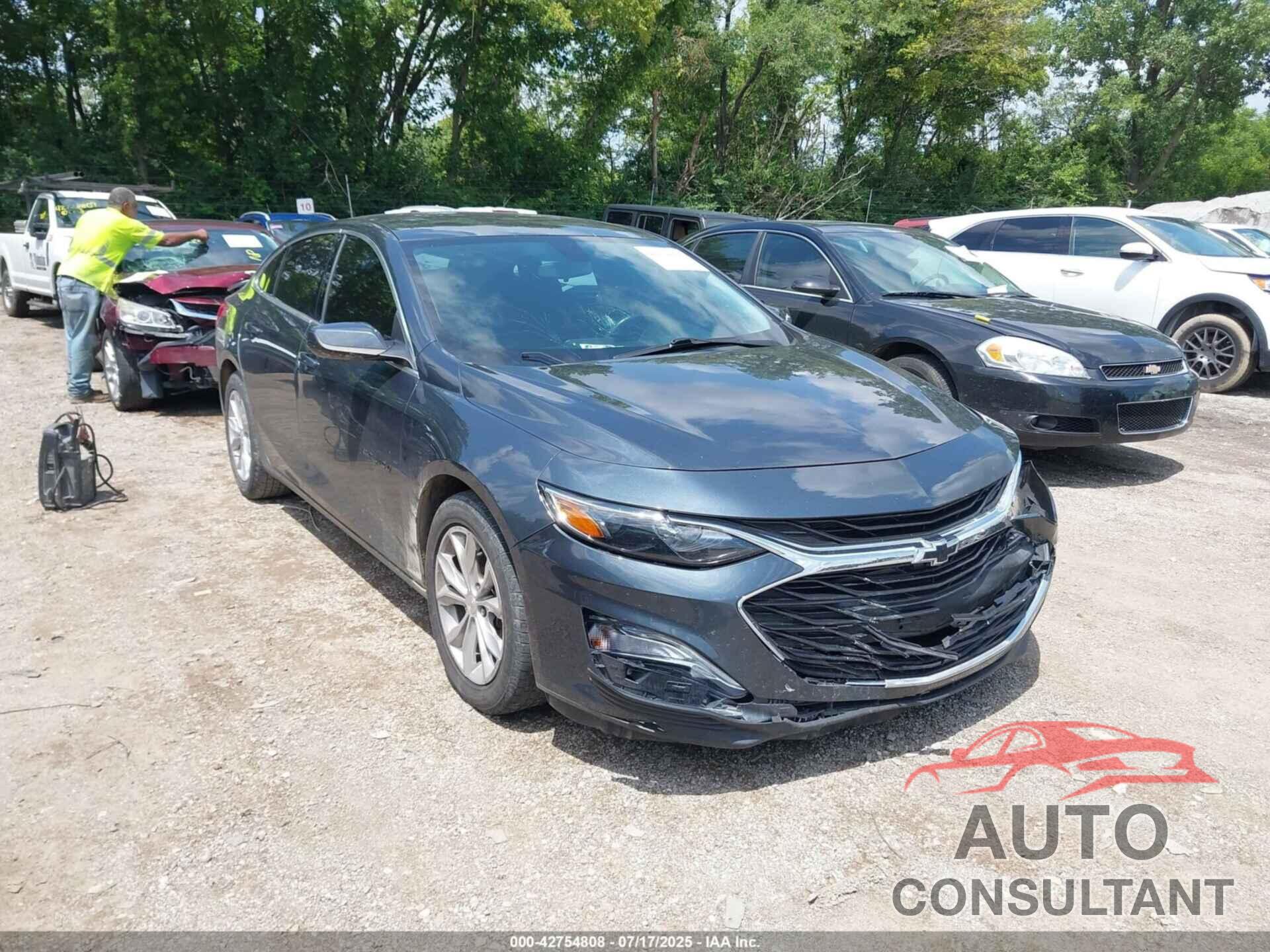 CHEVROLET MALIBU 2021 - 1G1ZG5ST3MF018513