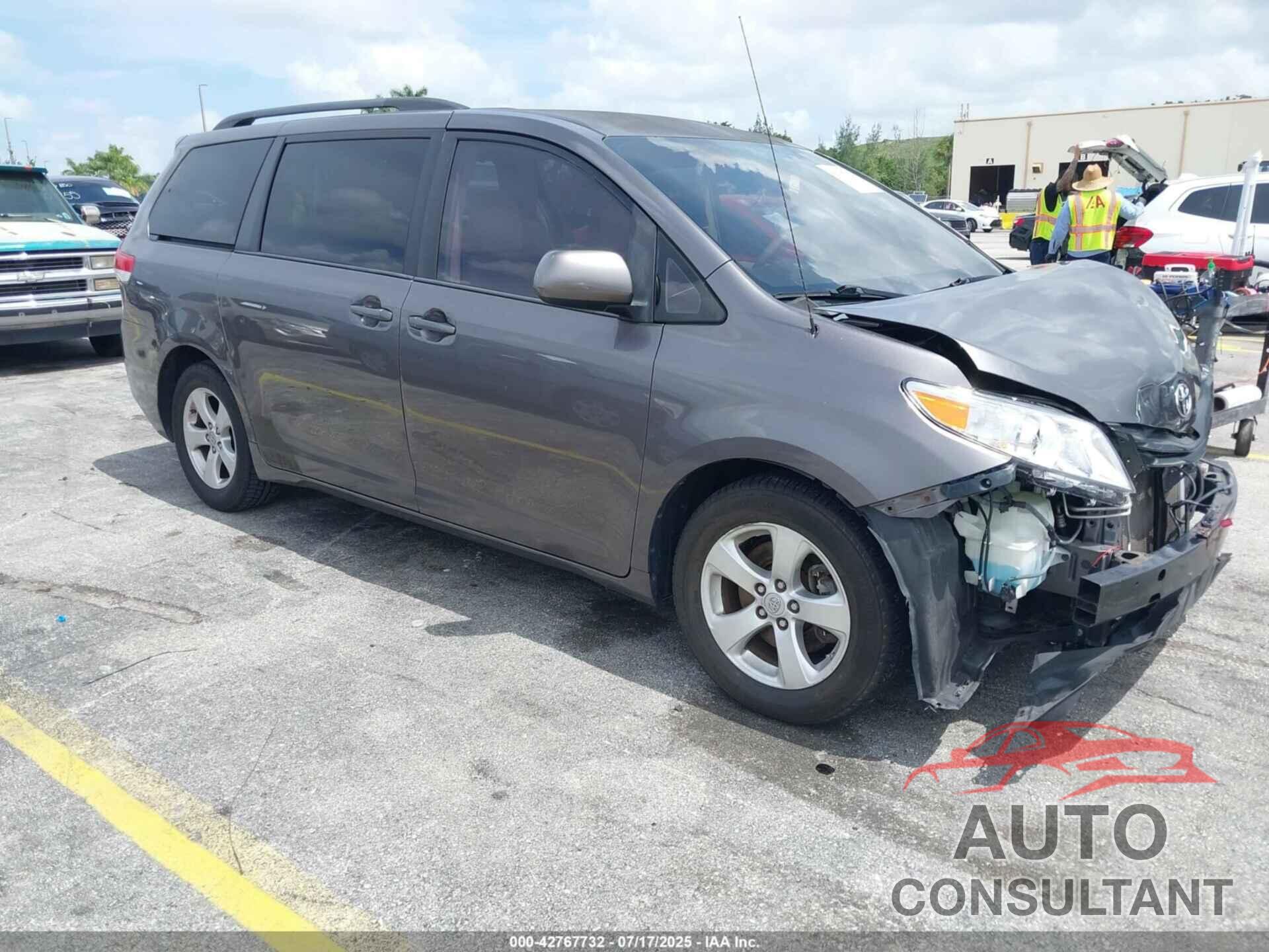 TOYOTA SIENNA 2012 - 5TDKK3DC9CS272895