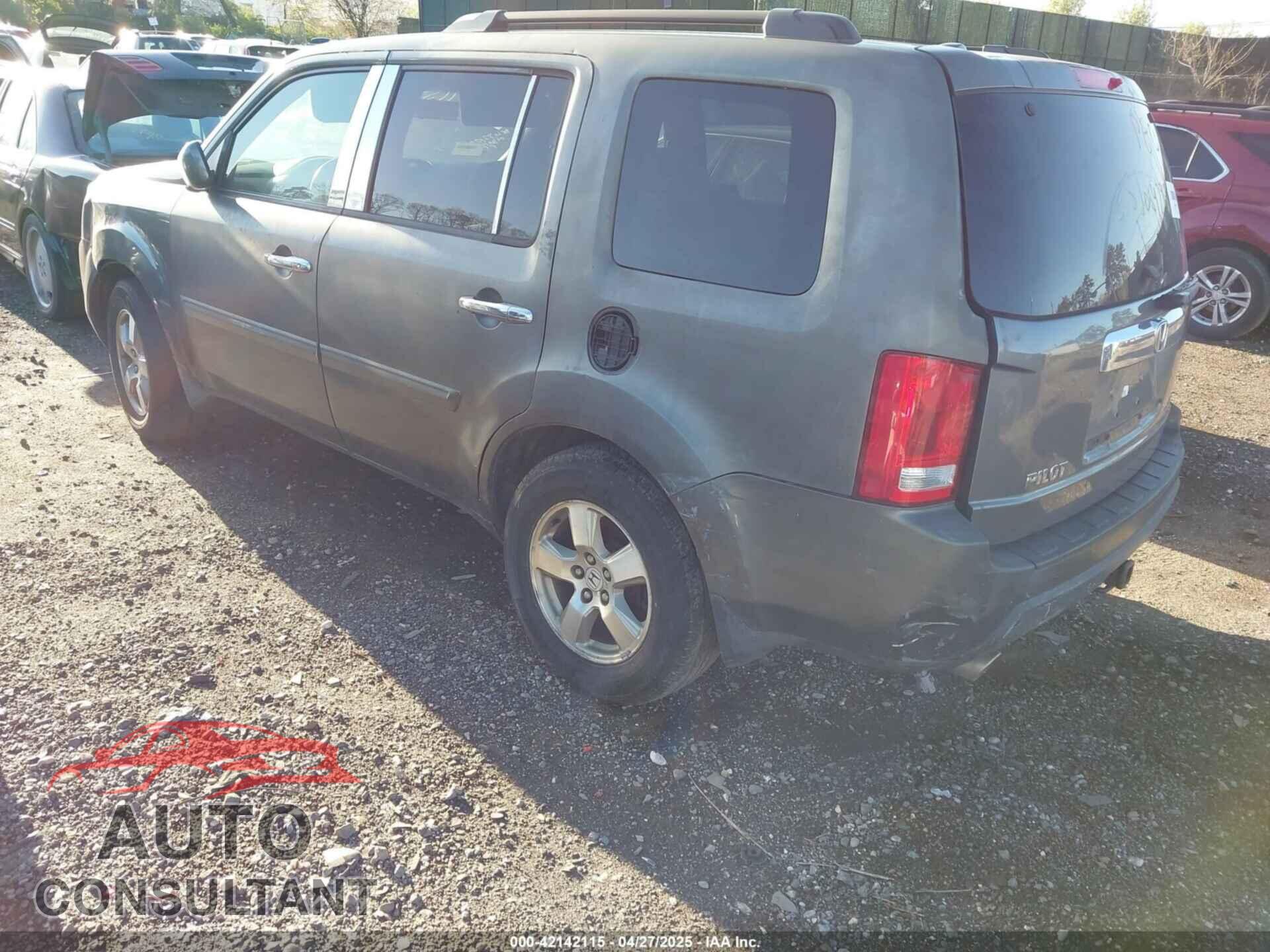 HONDA PILOT 2009 - 5FNYF48489B004599