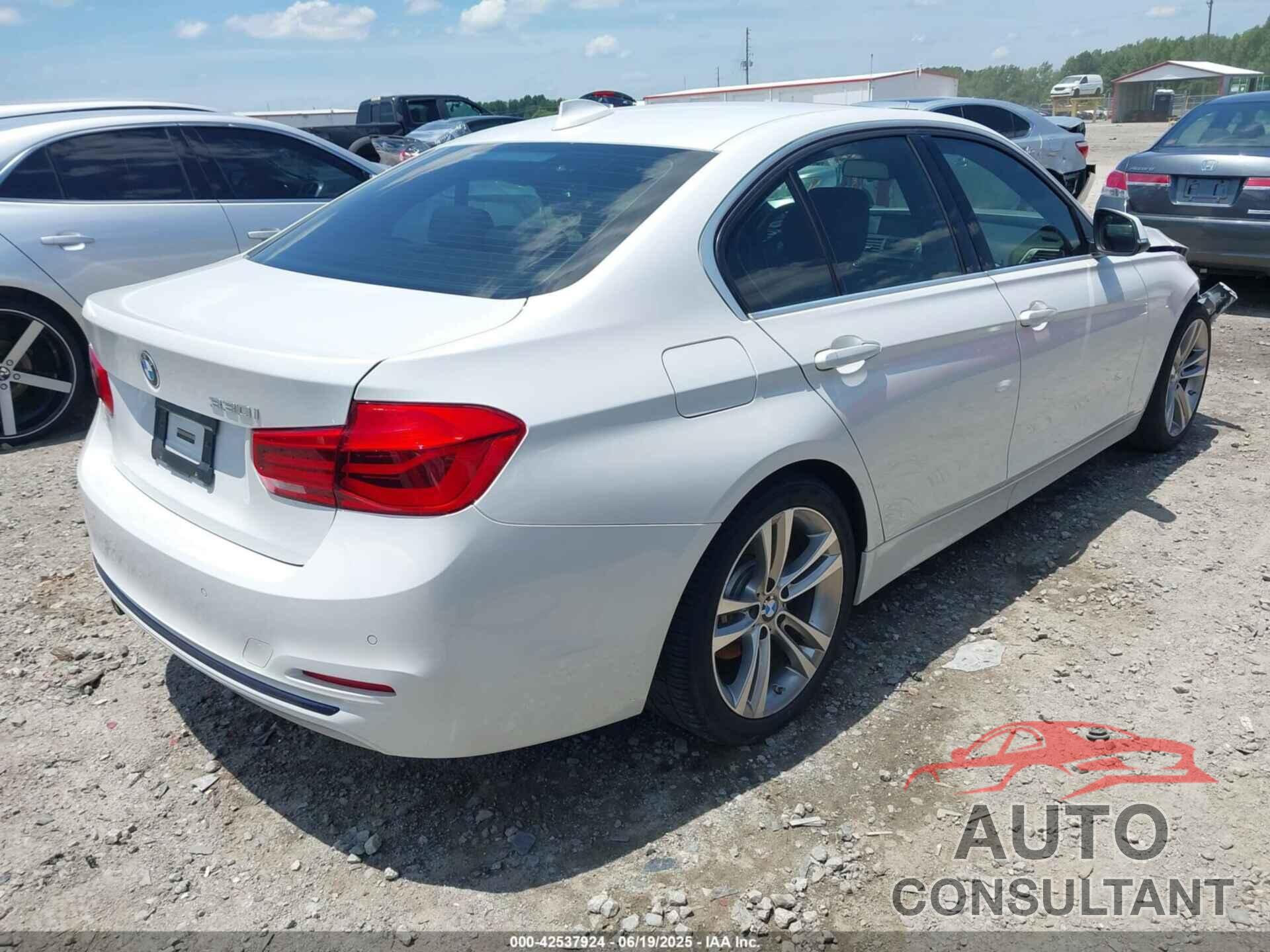 BMW 330I 2018 - WBA8B9G55JNU98085