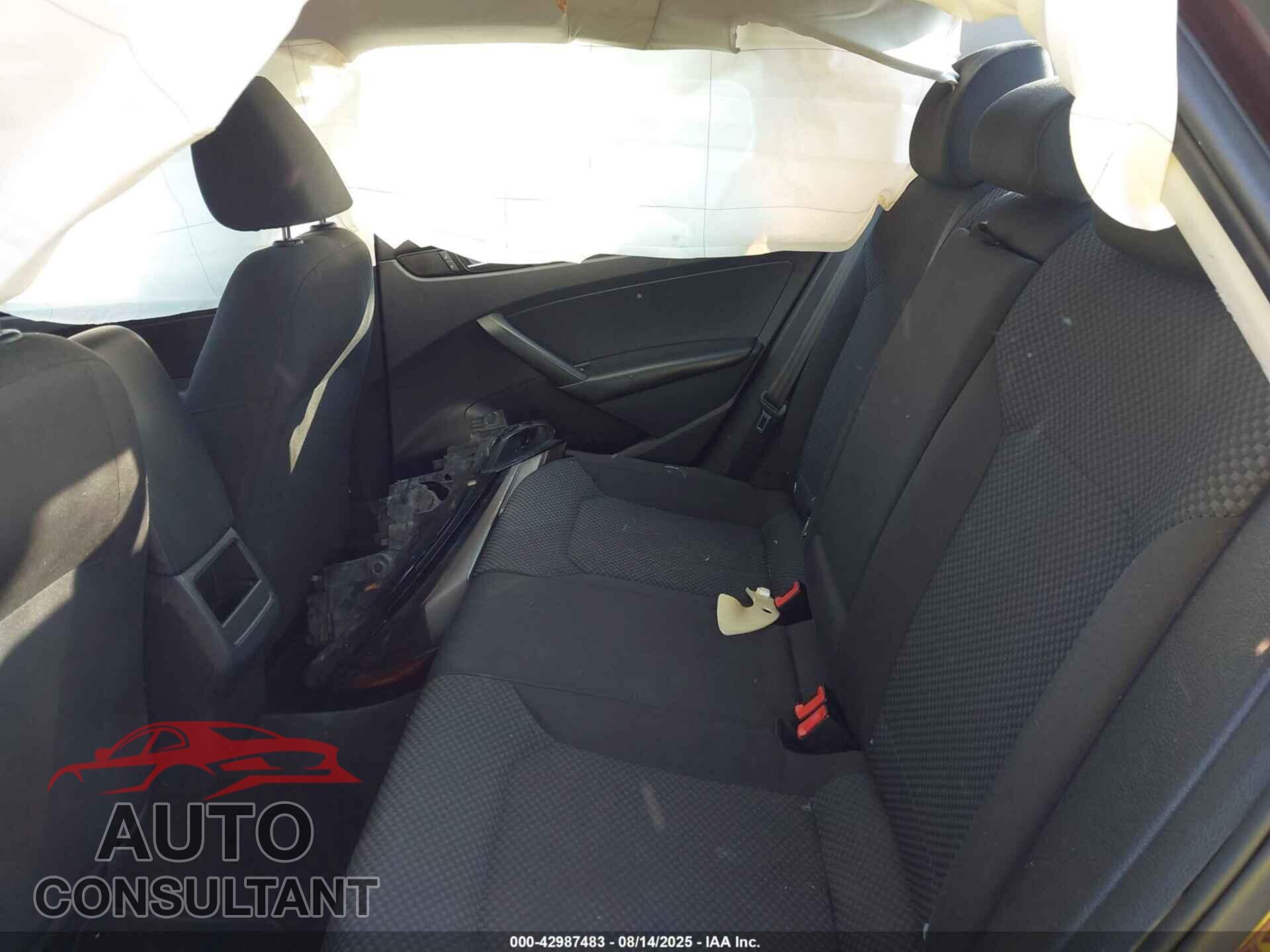 VOLKSWAGEN PASSAT 2014 - 1VWAP7A31EC005955