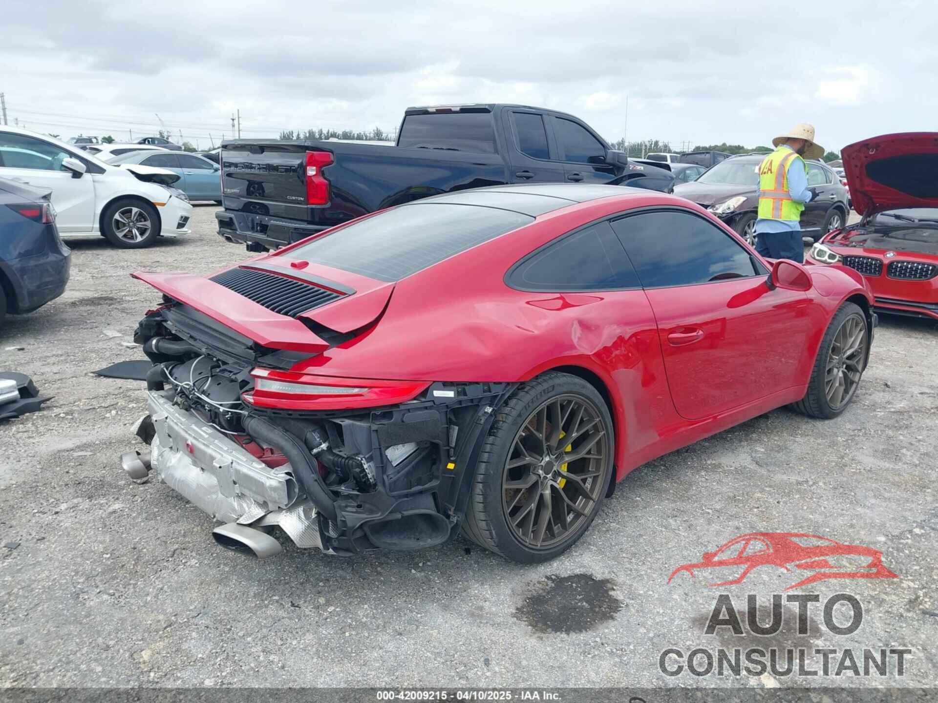 PORSCHE 911 2018 - WP0AA2A92JS106143