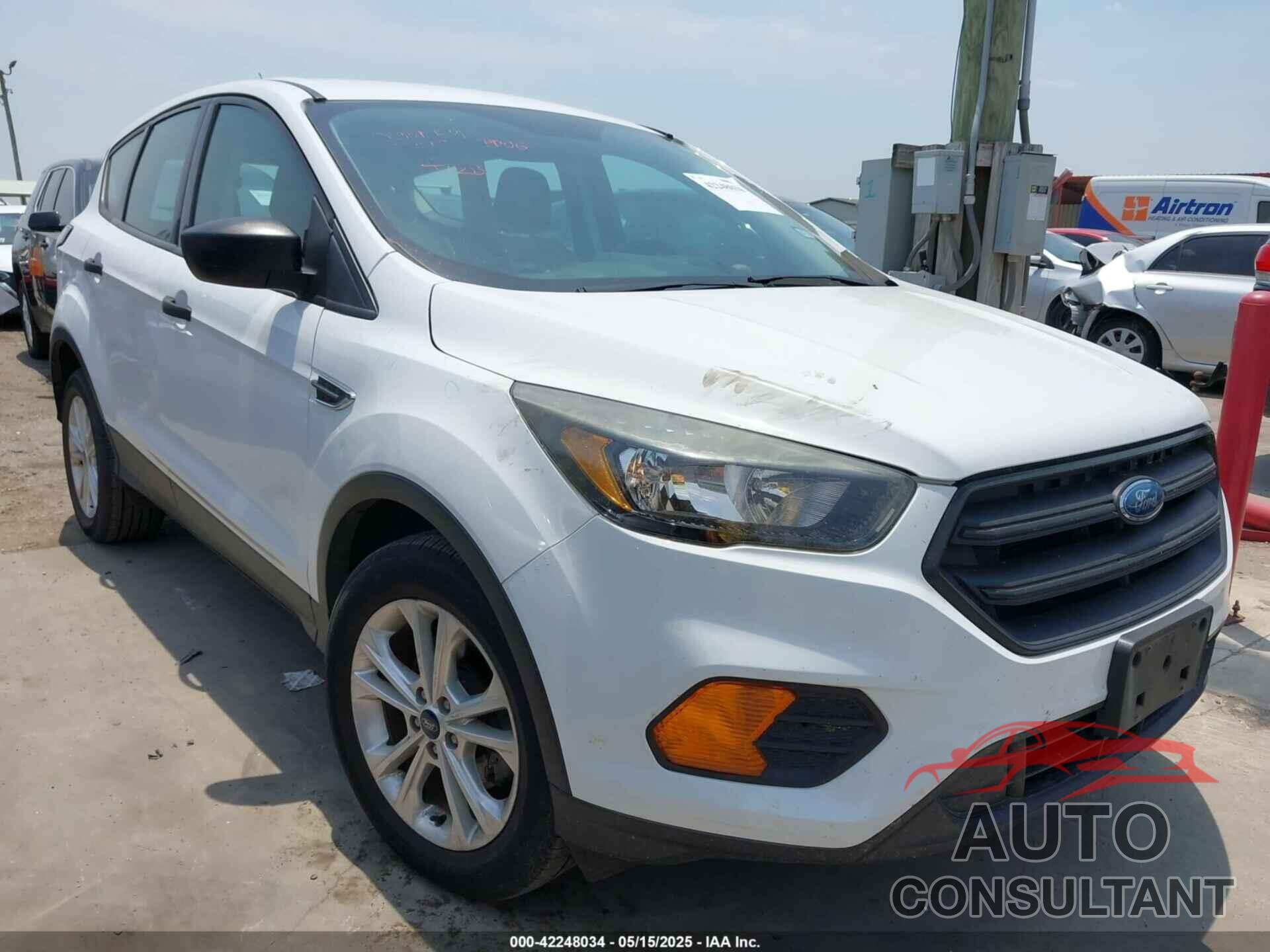 FORD ESCAPE 2018 - 1FMCU0F7XJUB36437