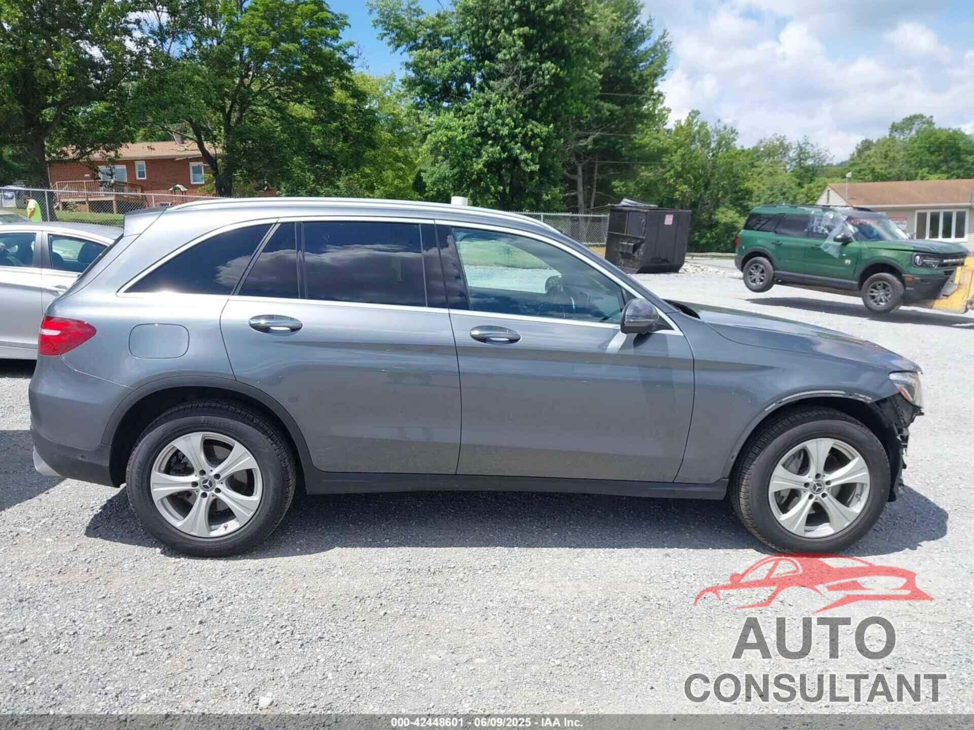 MERCEDES-BENZ GLC 300 2018 - WDC0G4KB3JV032831
