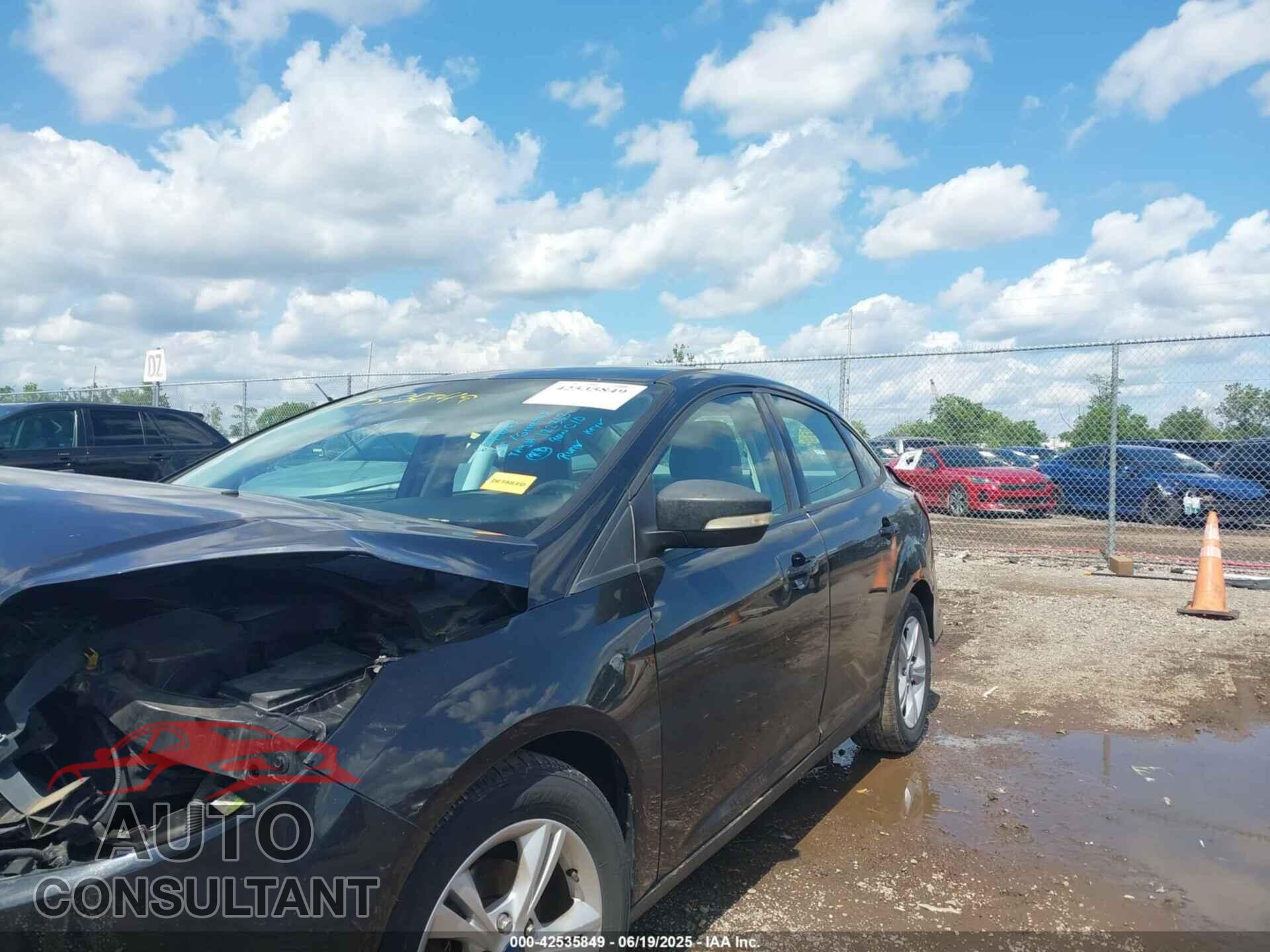 FORD FOCUS 2014 - 1FADP3F24EL122363