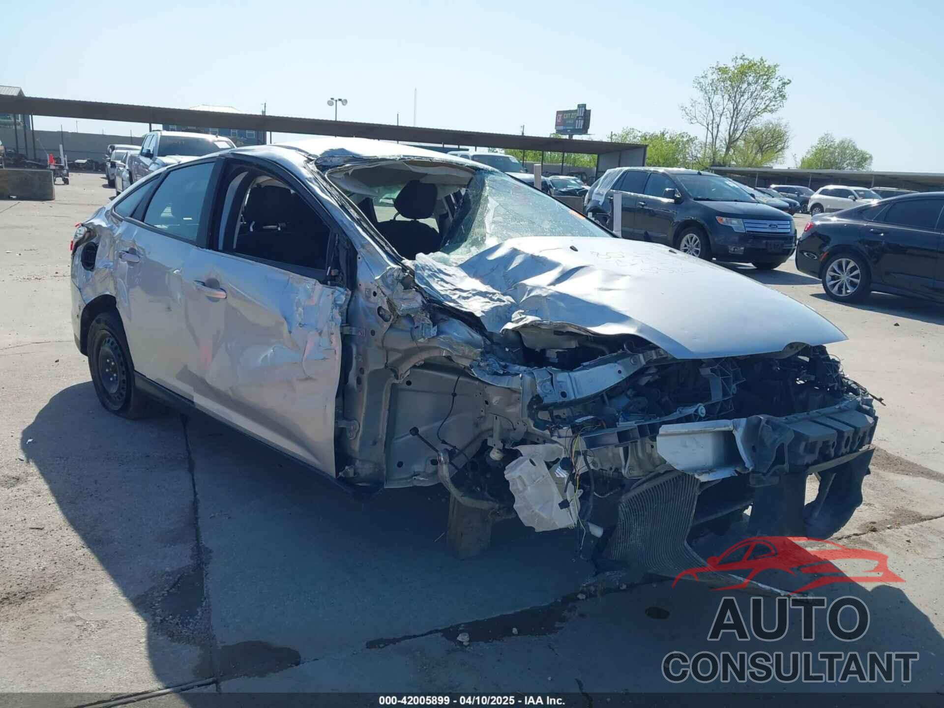 FORD FOCUS 2012 - 1FAHP3F24CL212109
