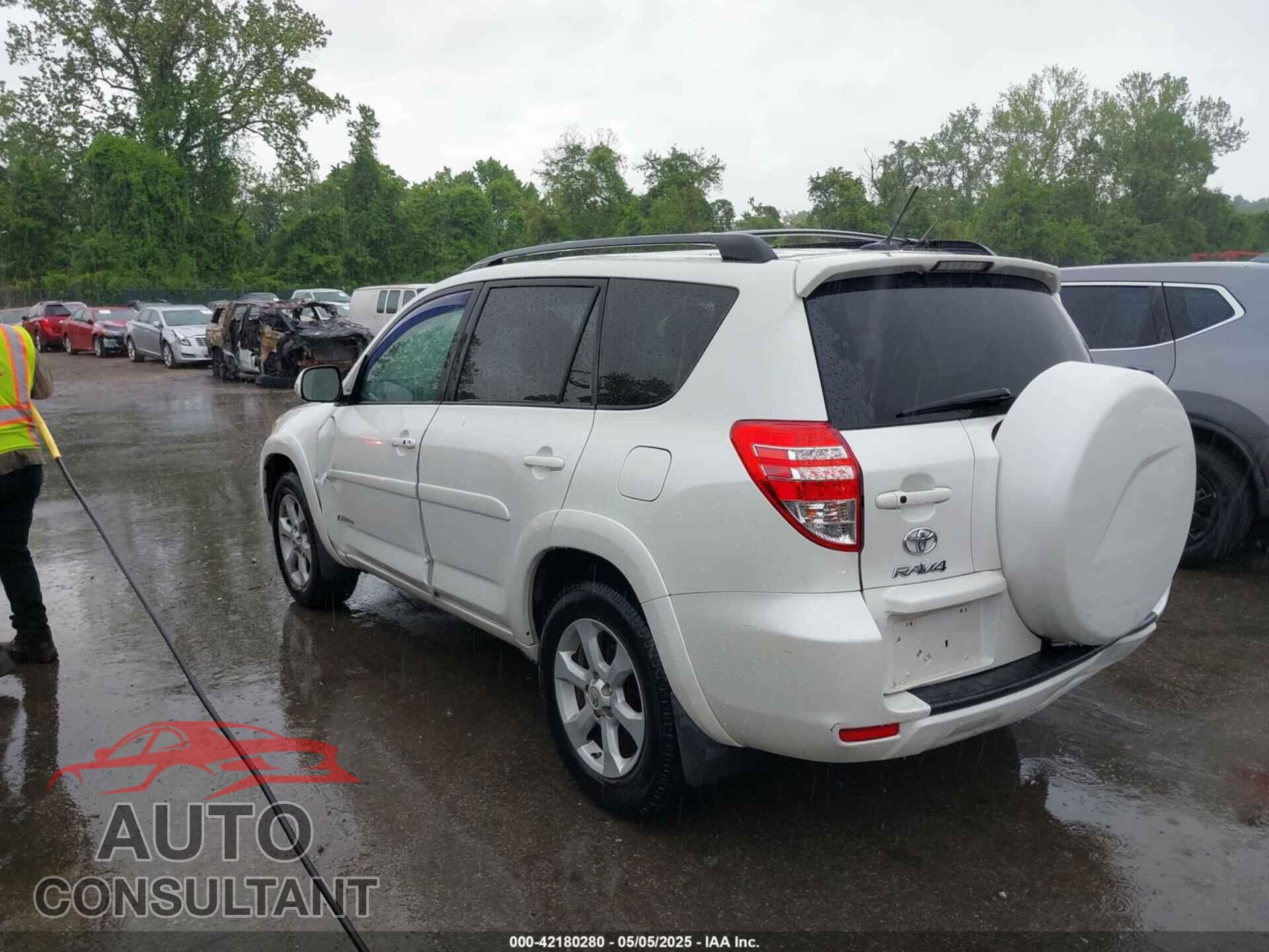 TOYOTA RAV4 2011 - 2T3DK4DV5BW052473