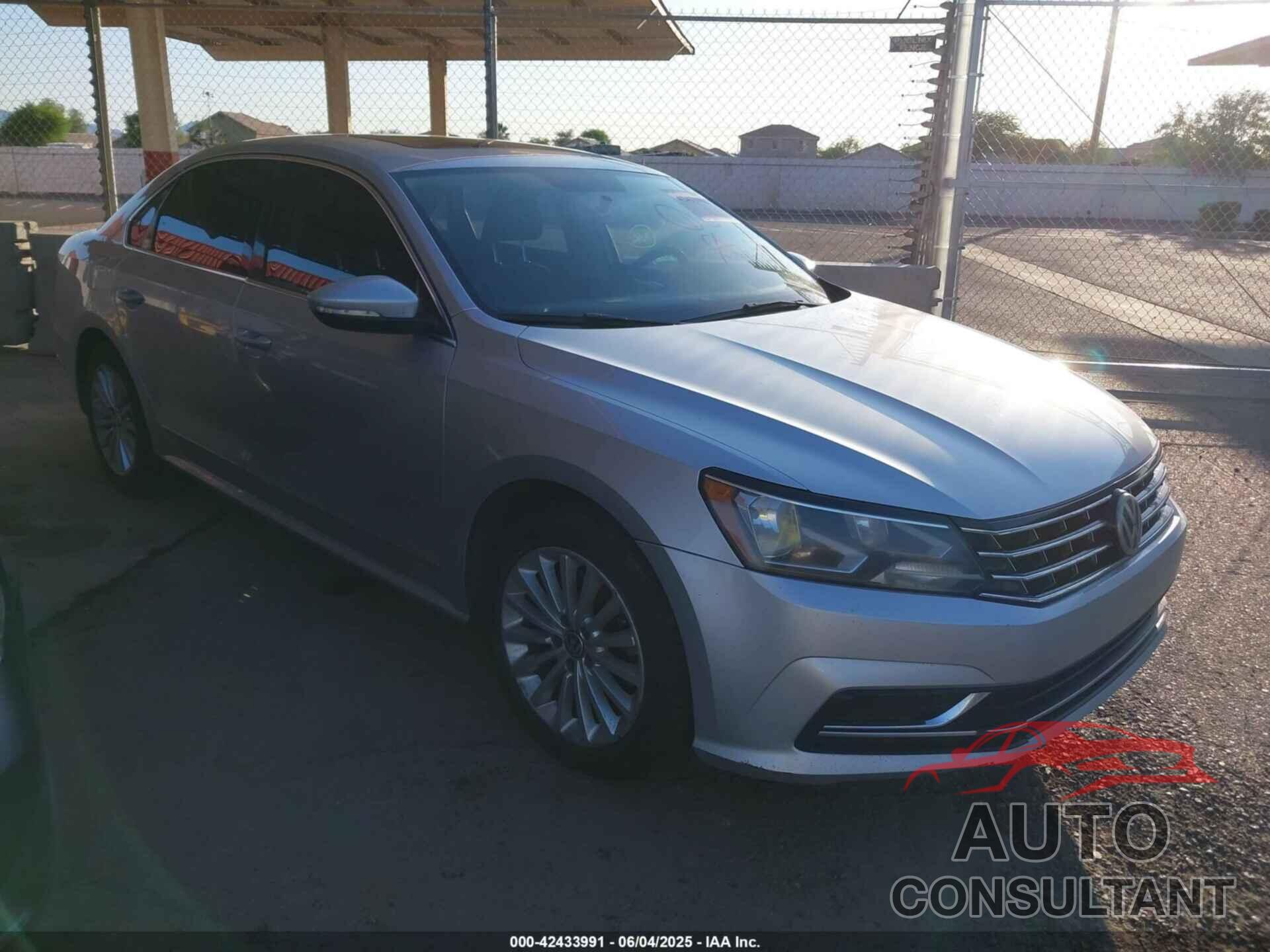 VOLKSWAGEN PASSAT 2016 - 1VWBT7A38GC032654