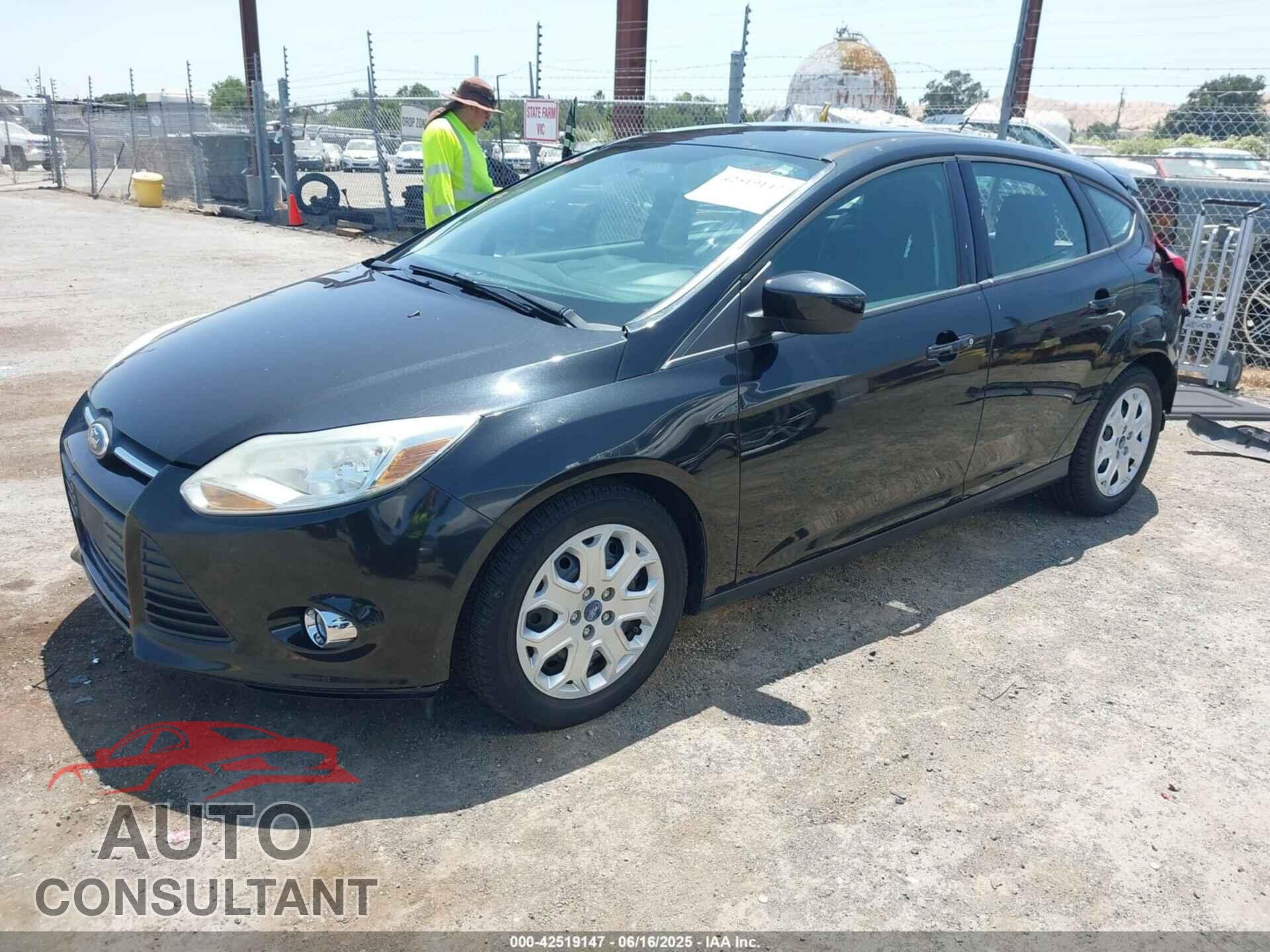 FORD FOCUS 2012 - 1FAHP3K25CL164321