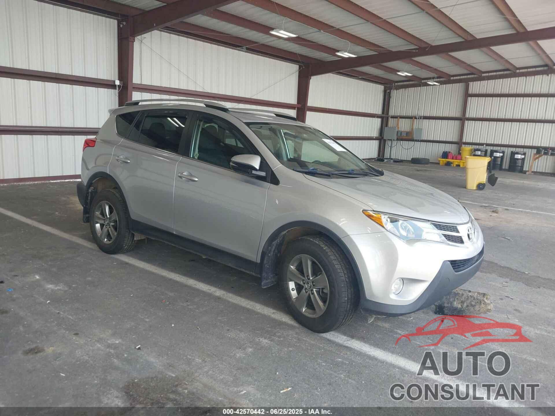 TOYOTA RAV4 2015 - JTMRFREV5FD128573