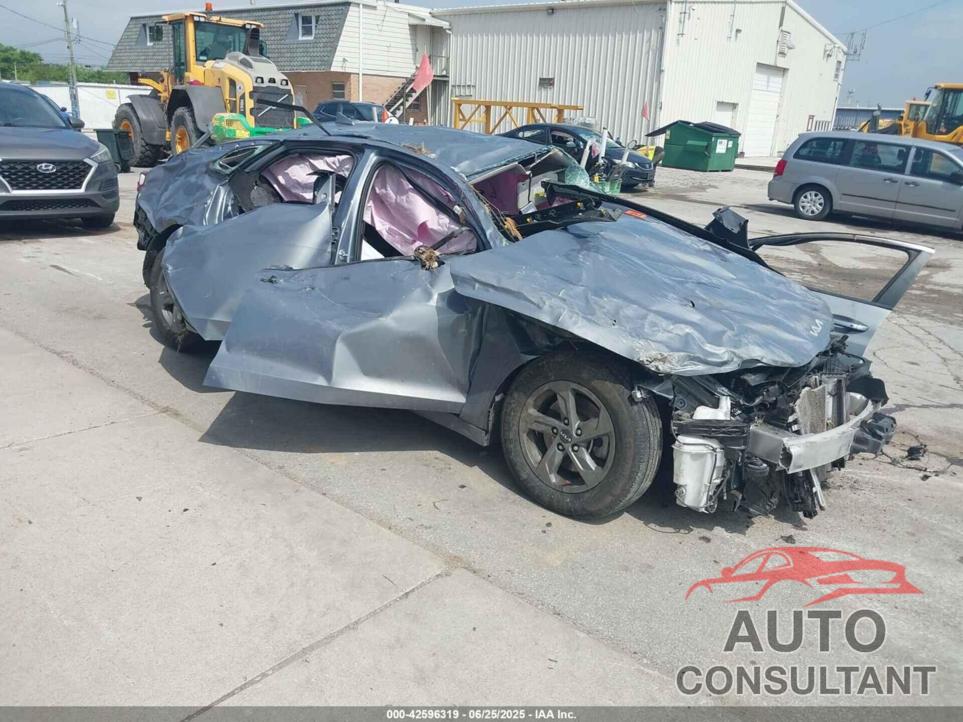 KIA K5 2022 - 5XXG14J29NG152092
