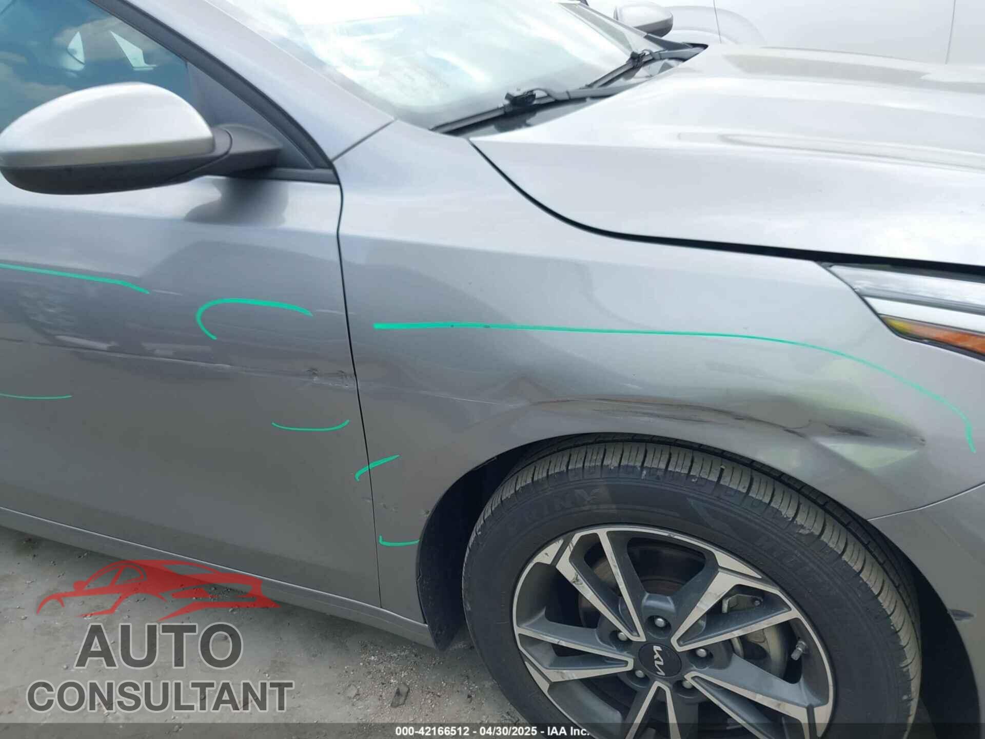 KIA FORTE 2023 - 3KPF24AD8PE558631