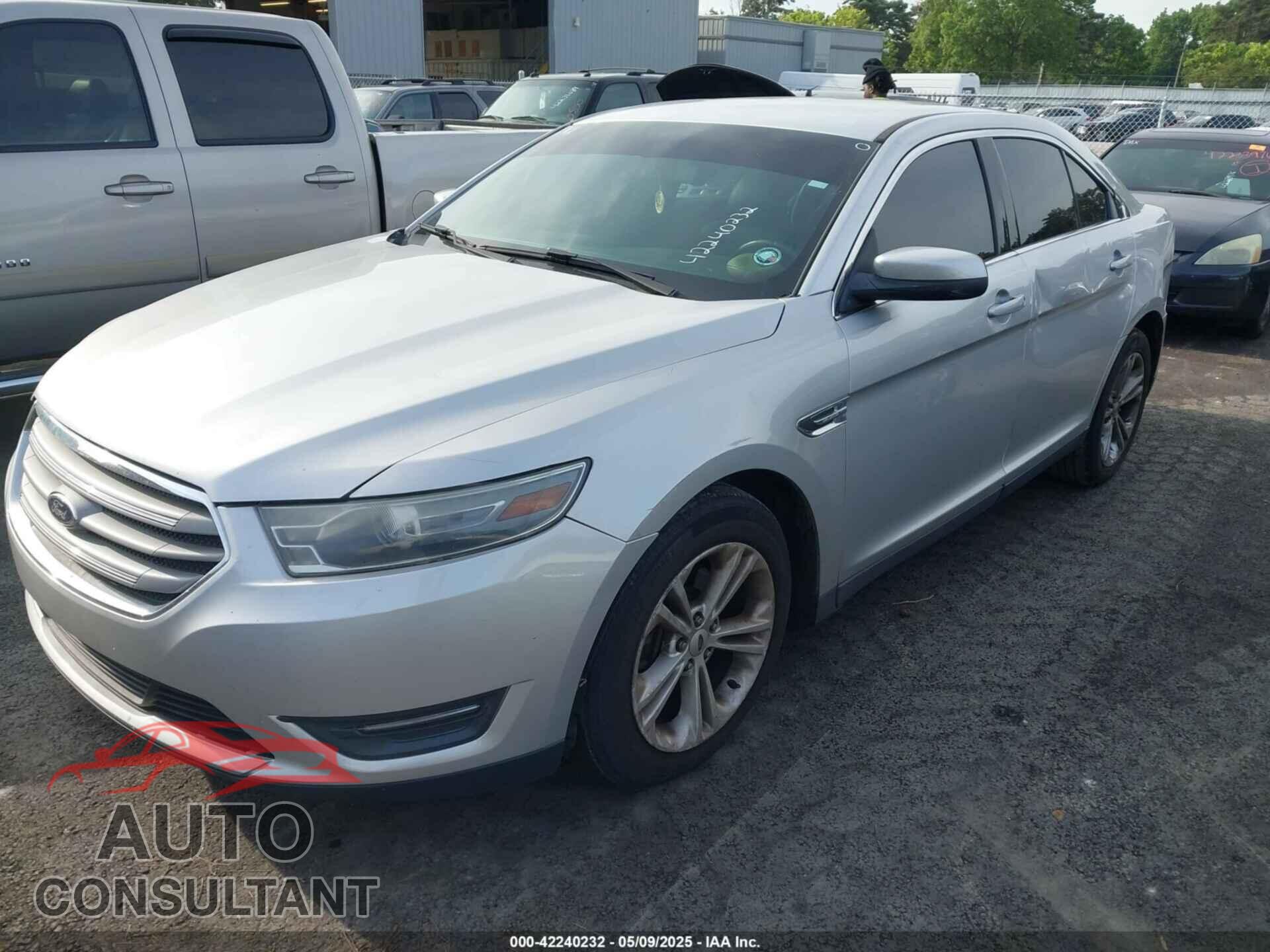 FORD TAURUS 2014 - 1FAHP2E82EG132710