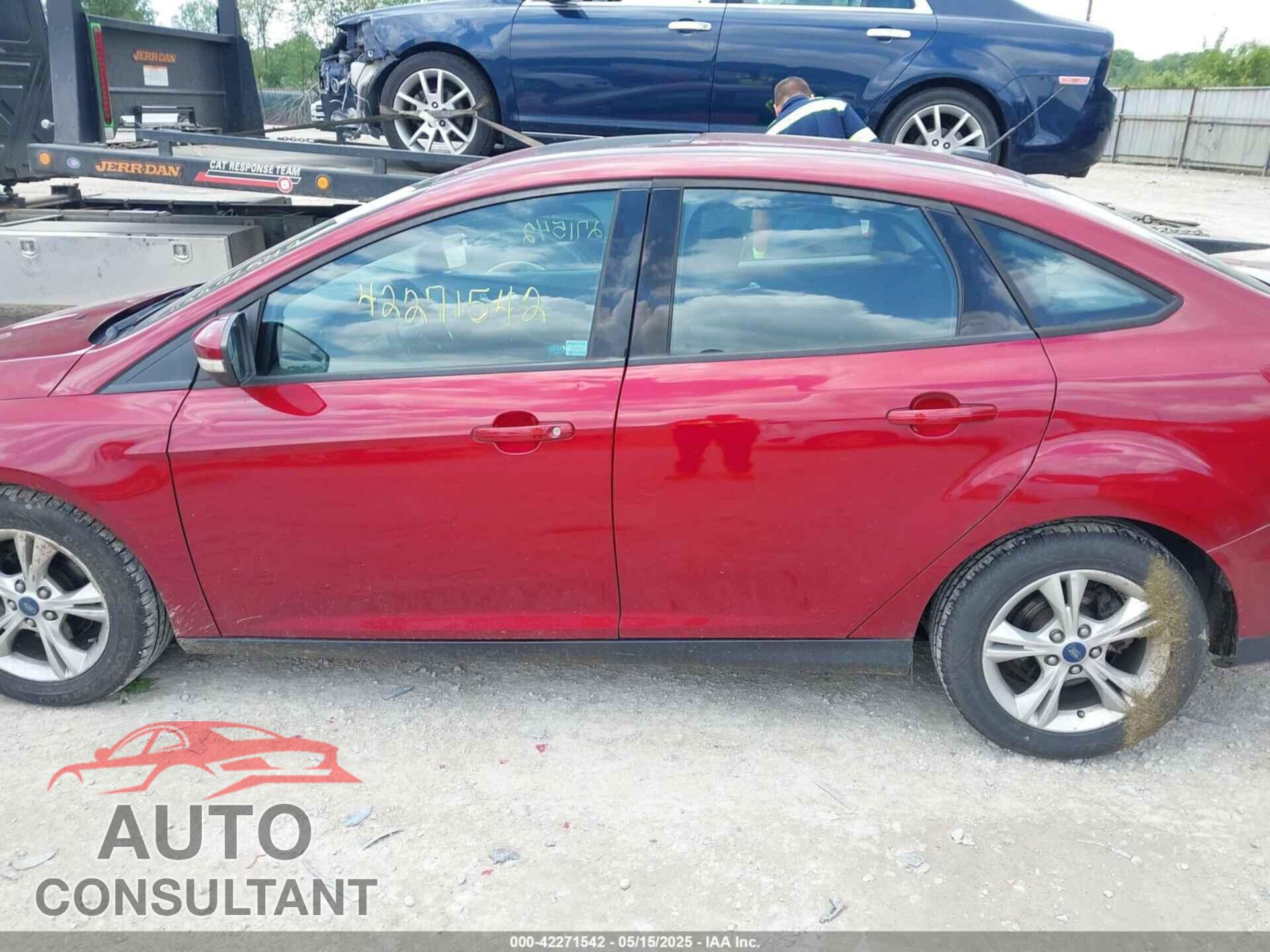 FORD FOCUS 2017 - 1FADP3H28HL340565