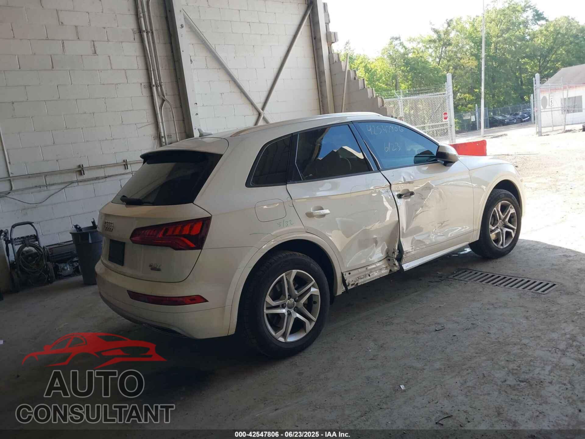 AUDI Q5 2018 - WA1ANAFY2J2097467