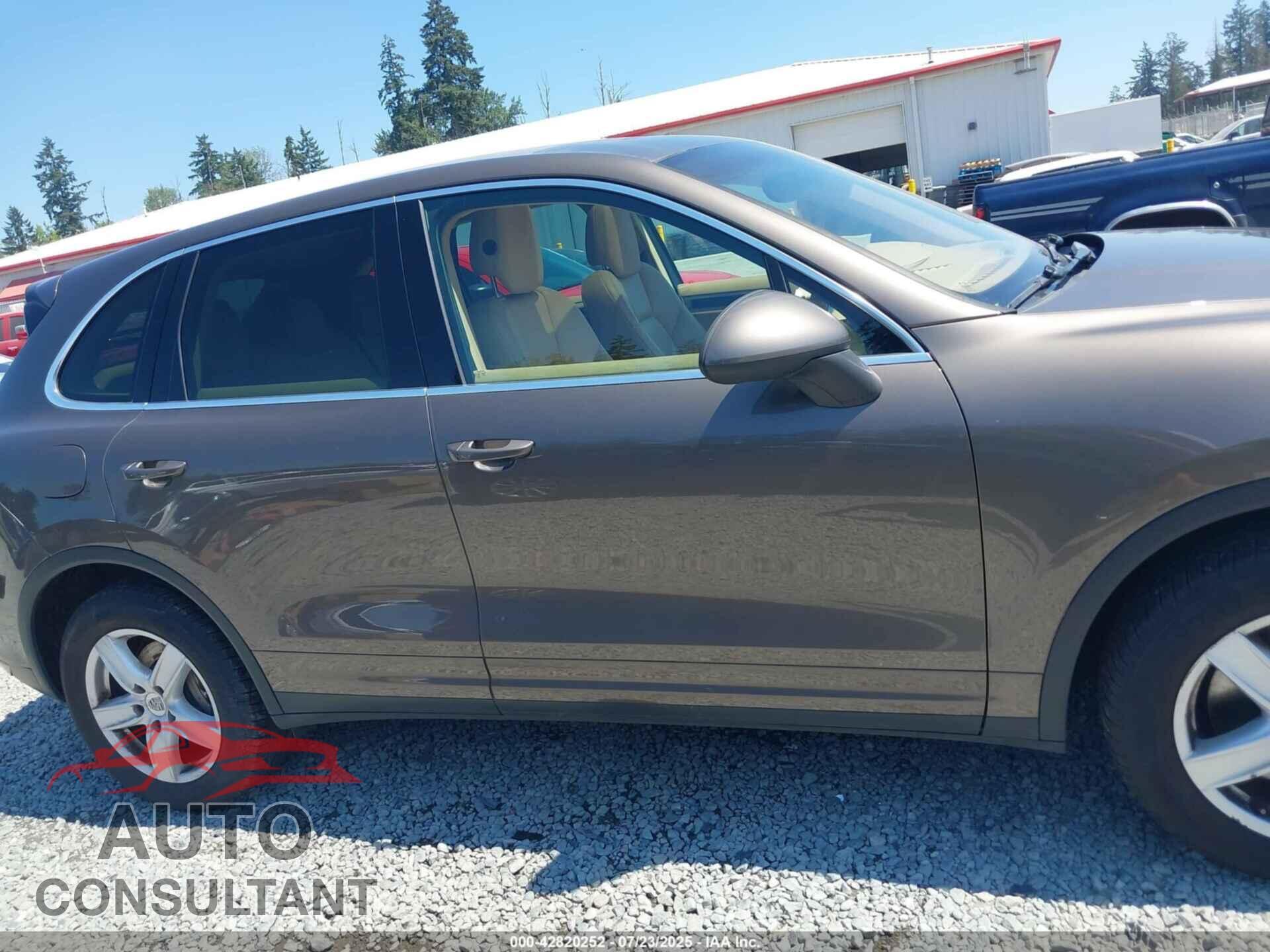 PORSCHE CAYENNE 2012 - WP1AB2A28CLA51211