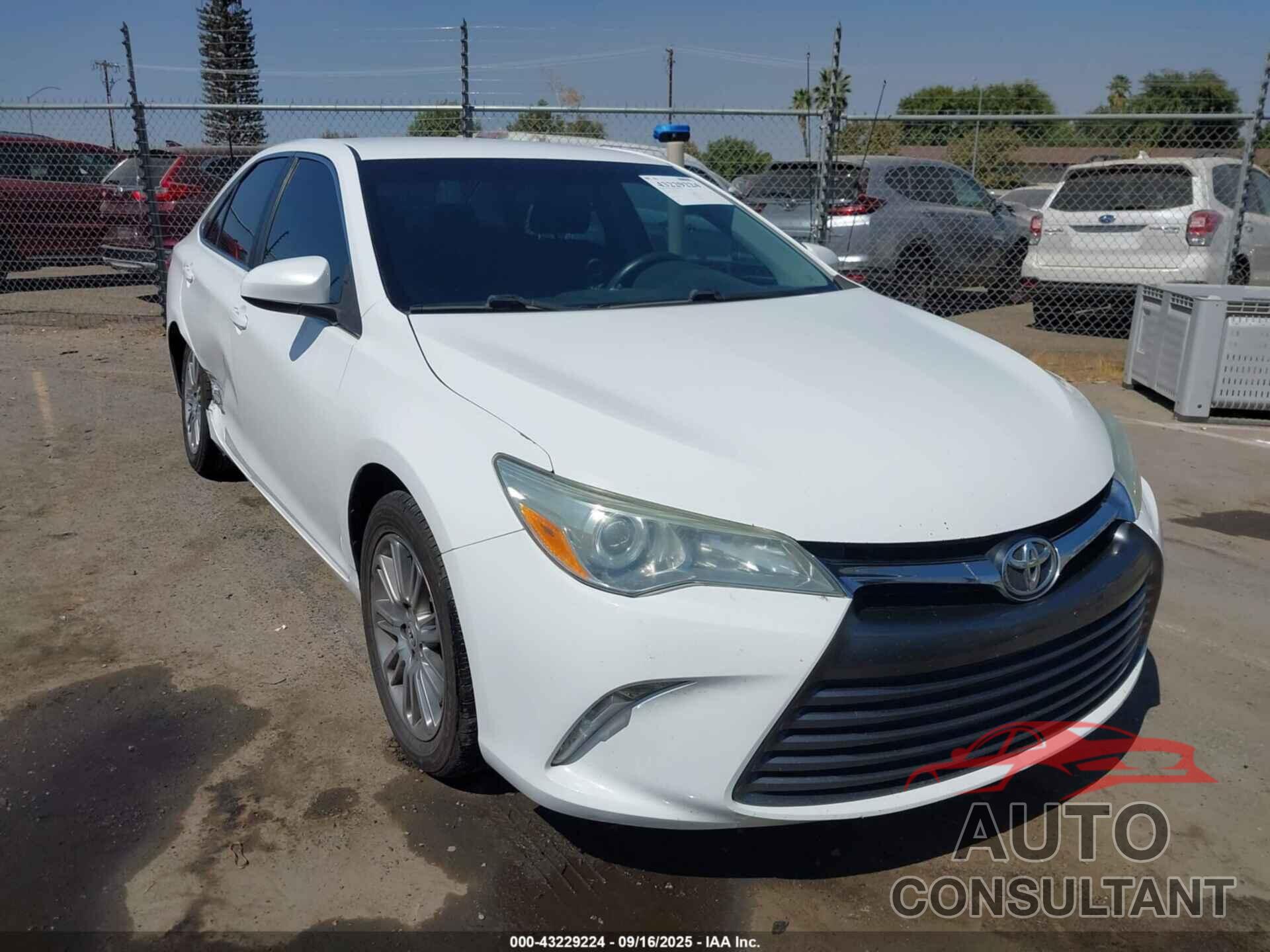 TOYOTA CAMRY 2015 - 4T4BF1FK2FR482611