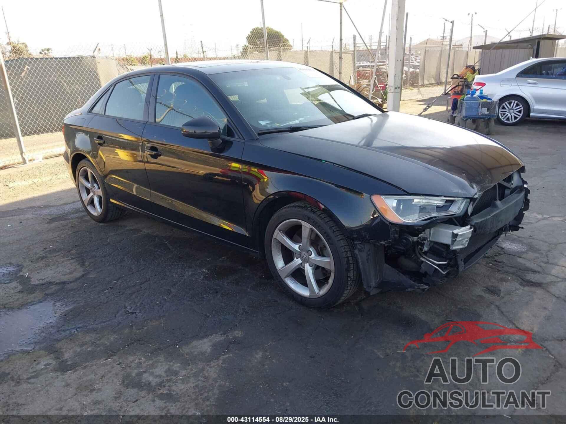 AUDI A3 2016 - WAUA7GFF4G1043293