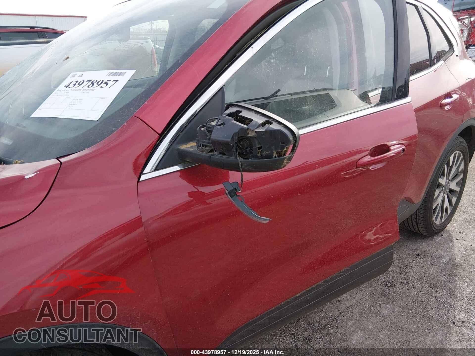 FORD ESCAPE 2020 - 1FMCU0DZ7LUA31006