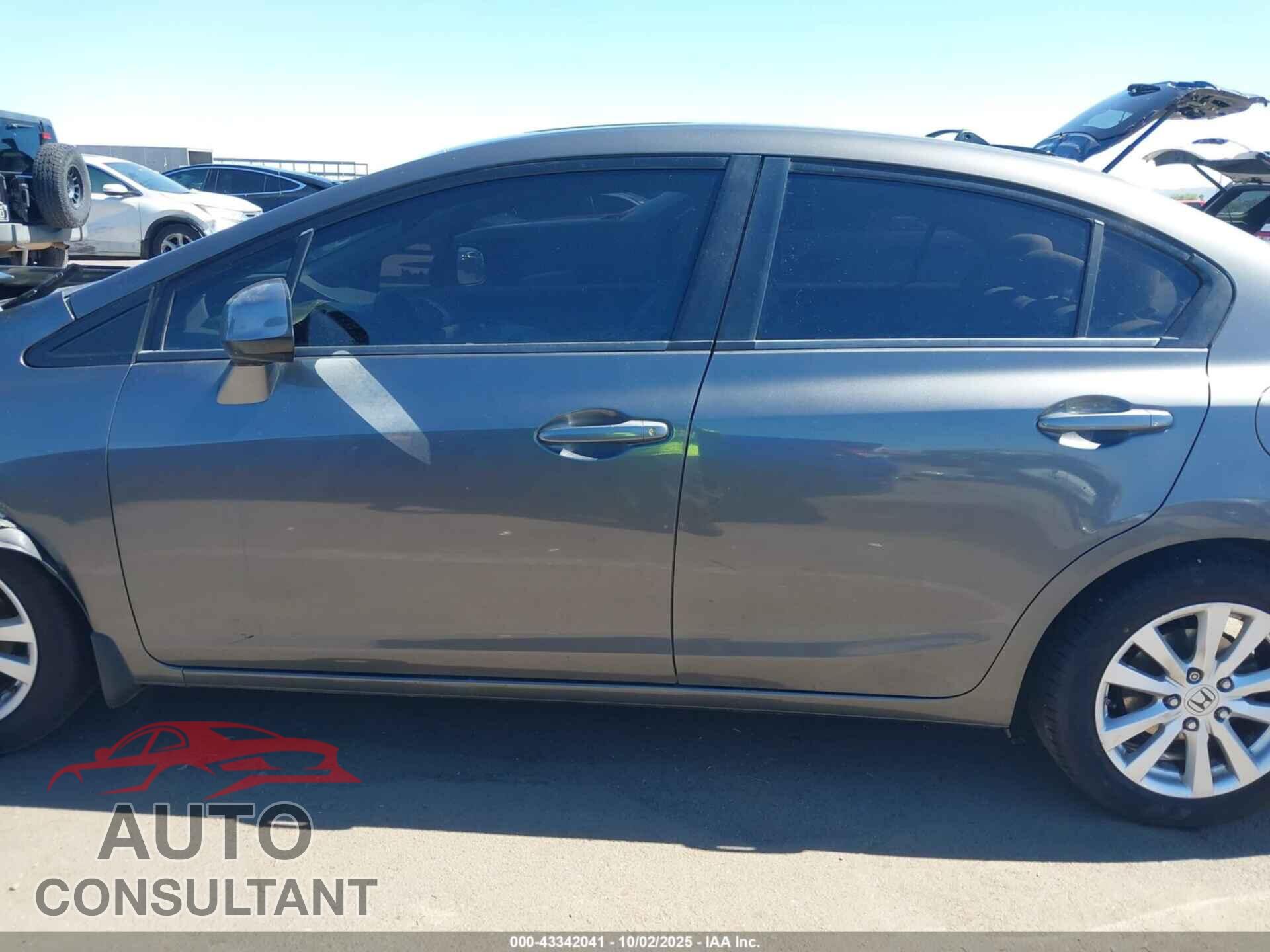 HONDA CIVIC 2012 - 2HGFB2F85CH601256