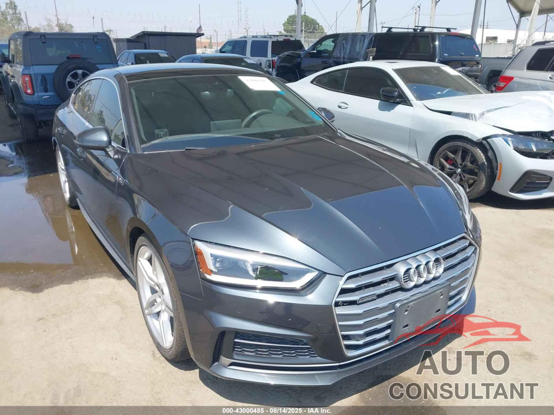 AUDI A5 2018 - WAUENCF5XJA017201