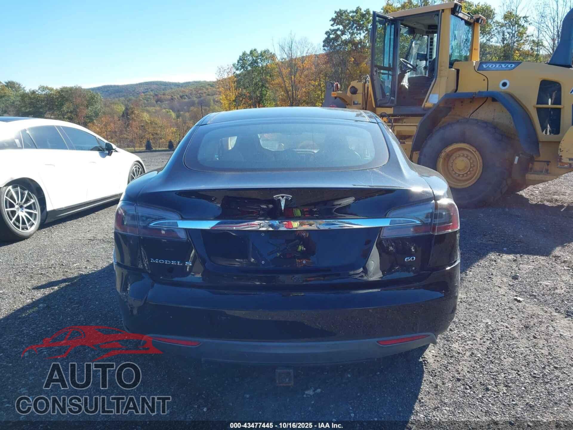 TESLA MODEL S 2013 - 5YJSA1AG7DFP11063